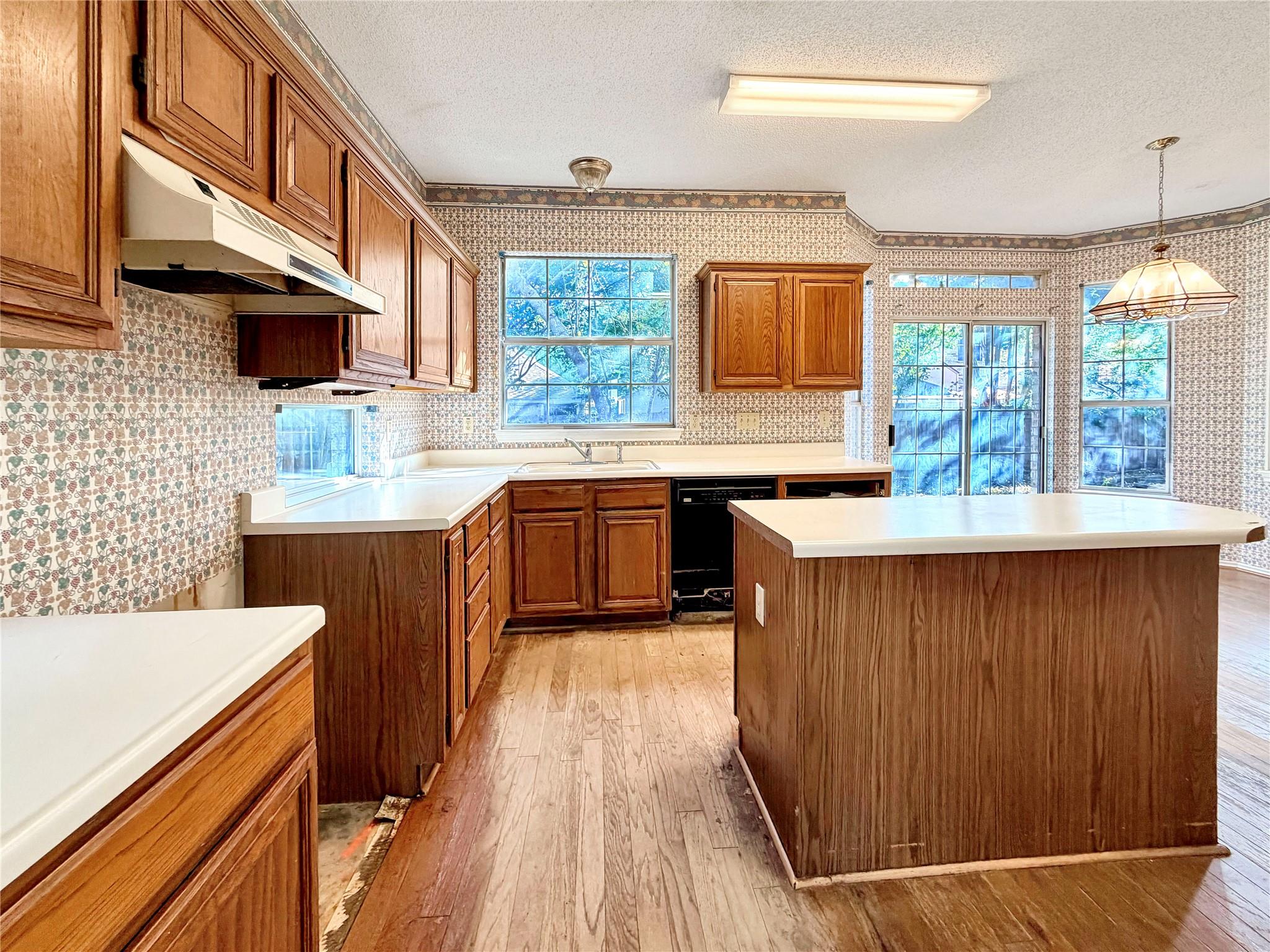 1106 Thistle Trl, Cedar Park, TX 78613