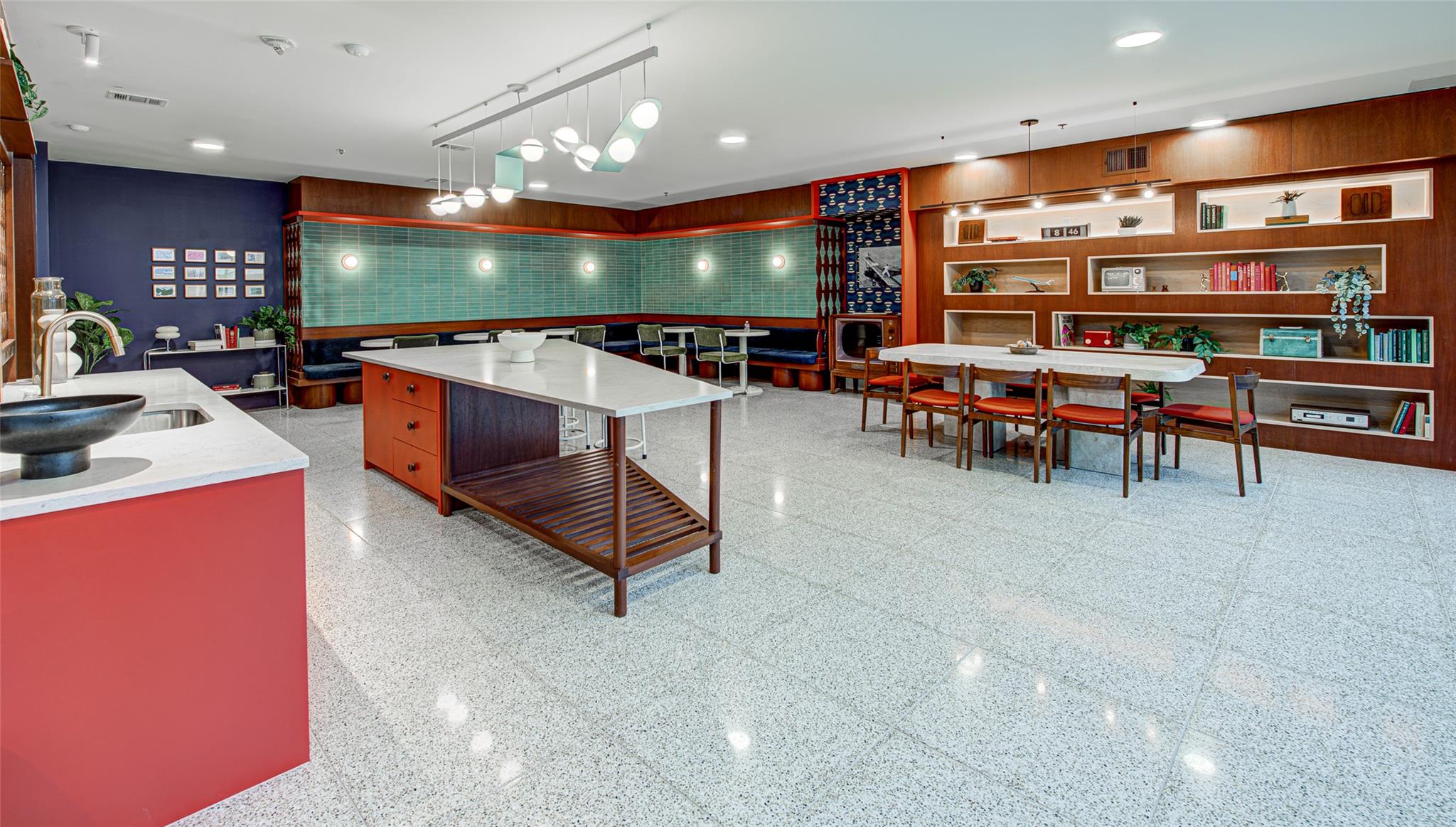 1701 Simond Ave # 436, Austin, TX 78723