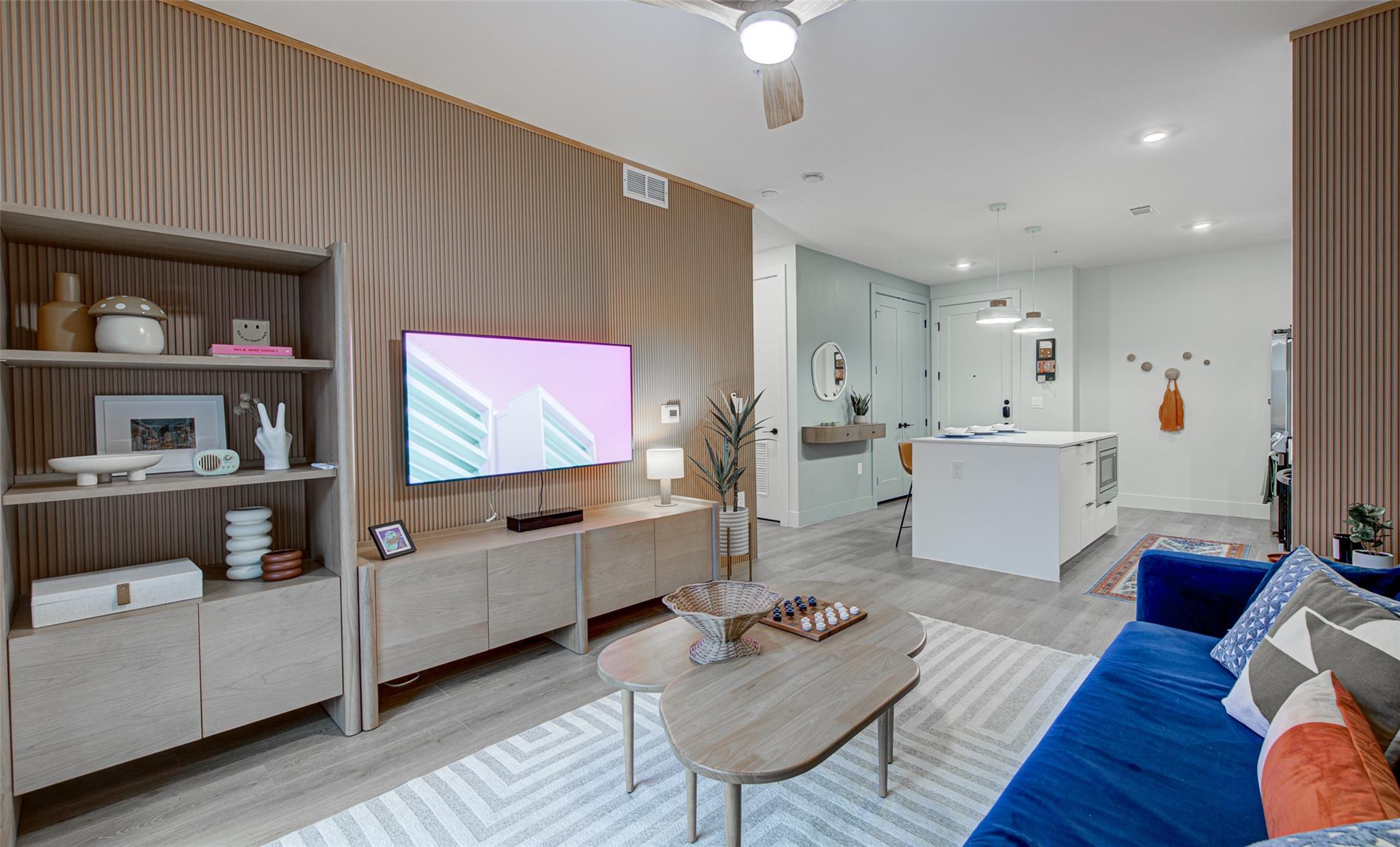 1701 Simond Ave # 436, Austin, TX 78723