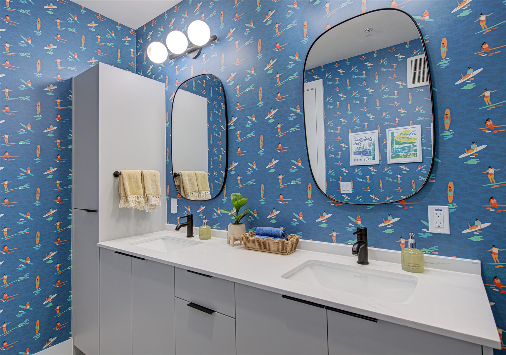 1701 Simond Ave # 436, Austin, TX 78723