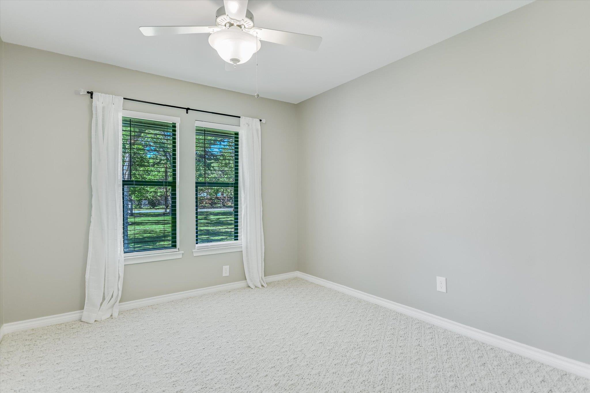 106 Agarita Dr, Burnet, TX 78611