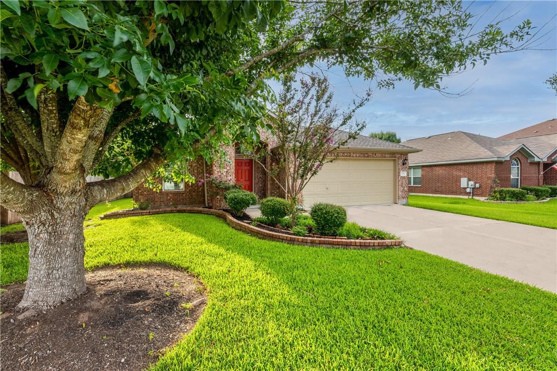 114 Inman Dr, Hutto, TX 78634