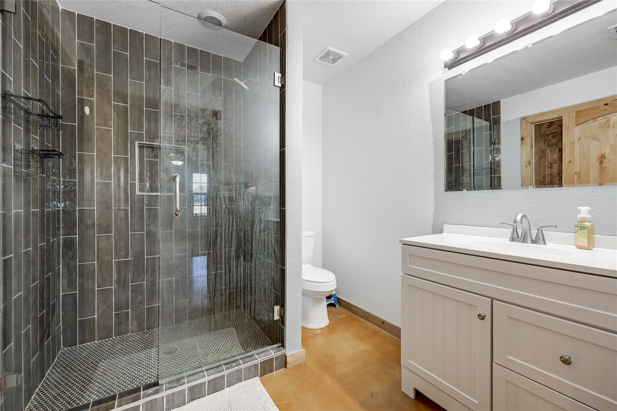 111 County Road 253, Bertram, TX 78605