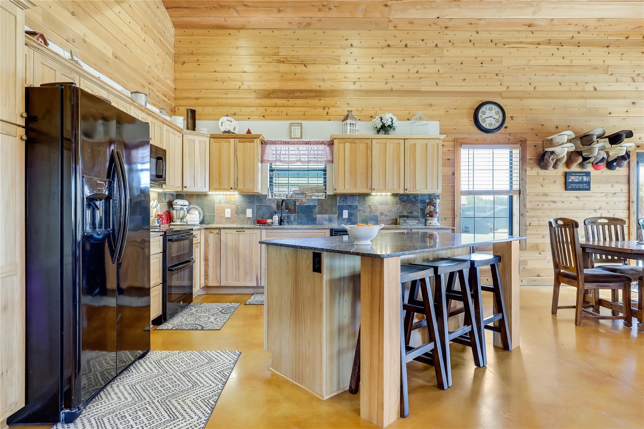 111 County Road 253, Bertram, TX 78605