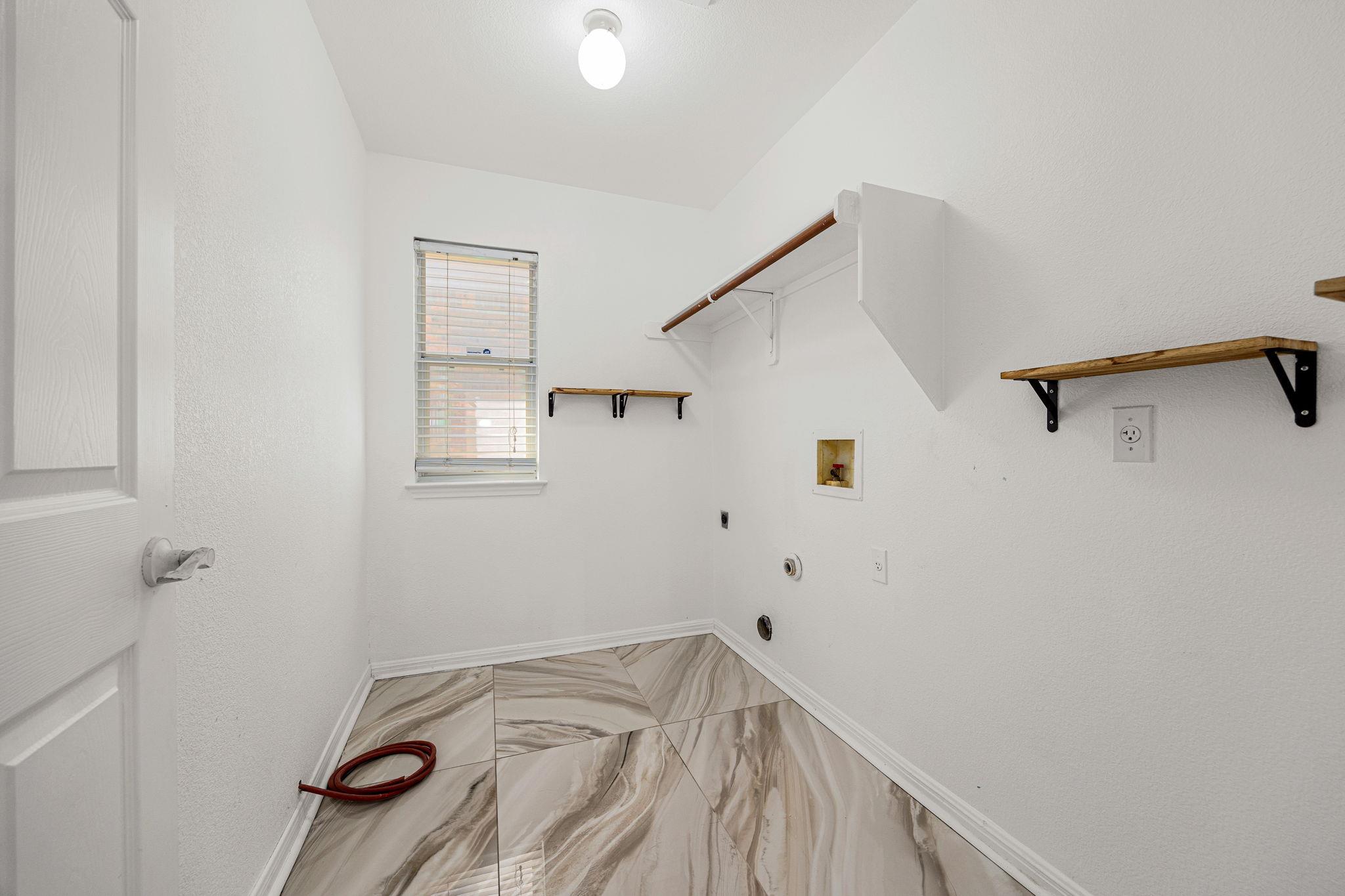 2816 Pedernales Falls Dr, Pflugerville, TX 78660