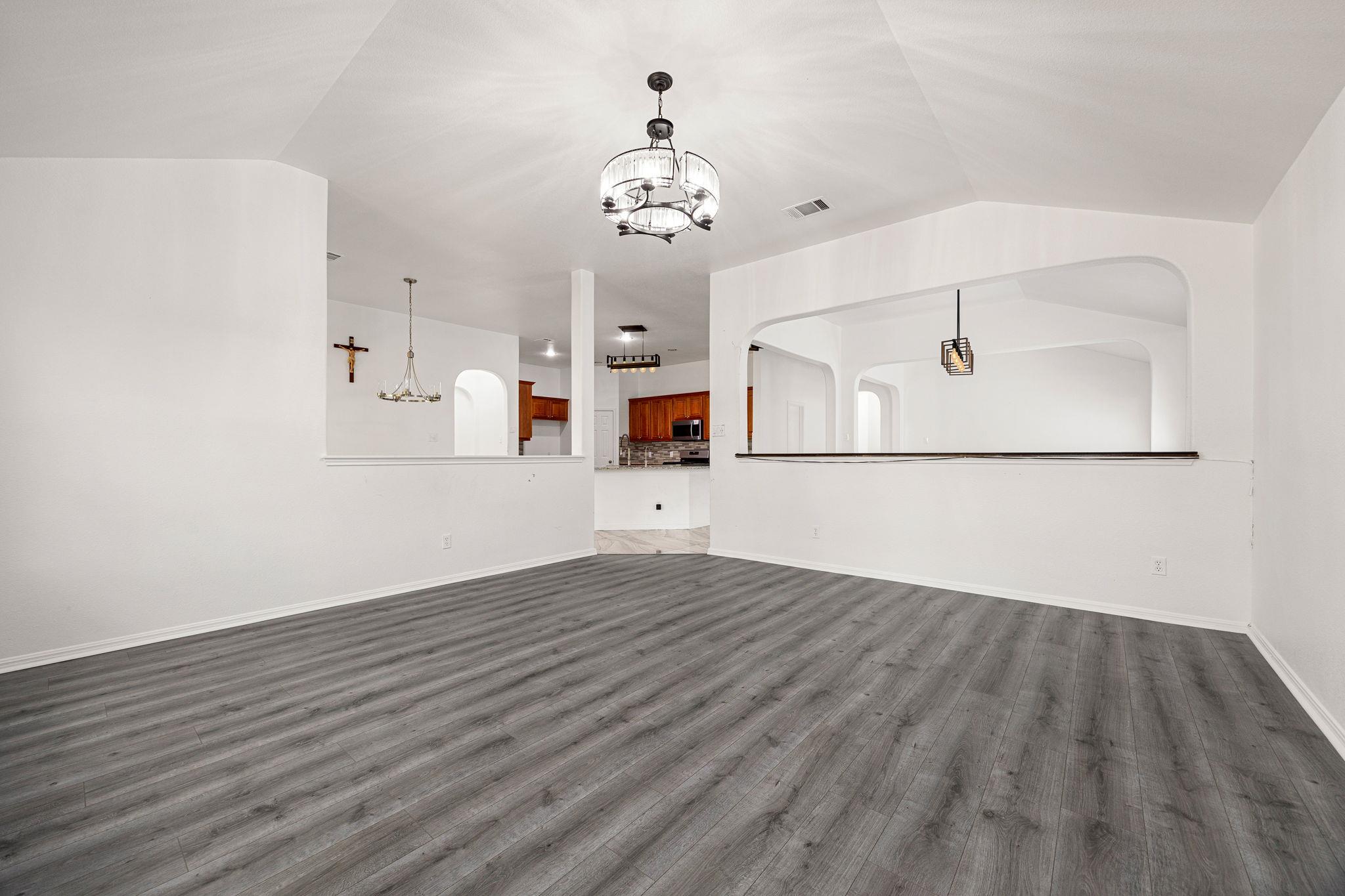 2816 Pedernales Falls Dr, Pflugerville, TX 78660