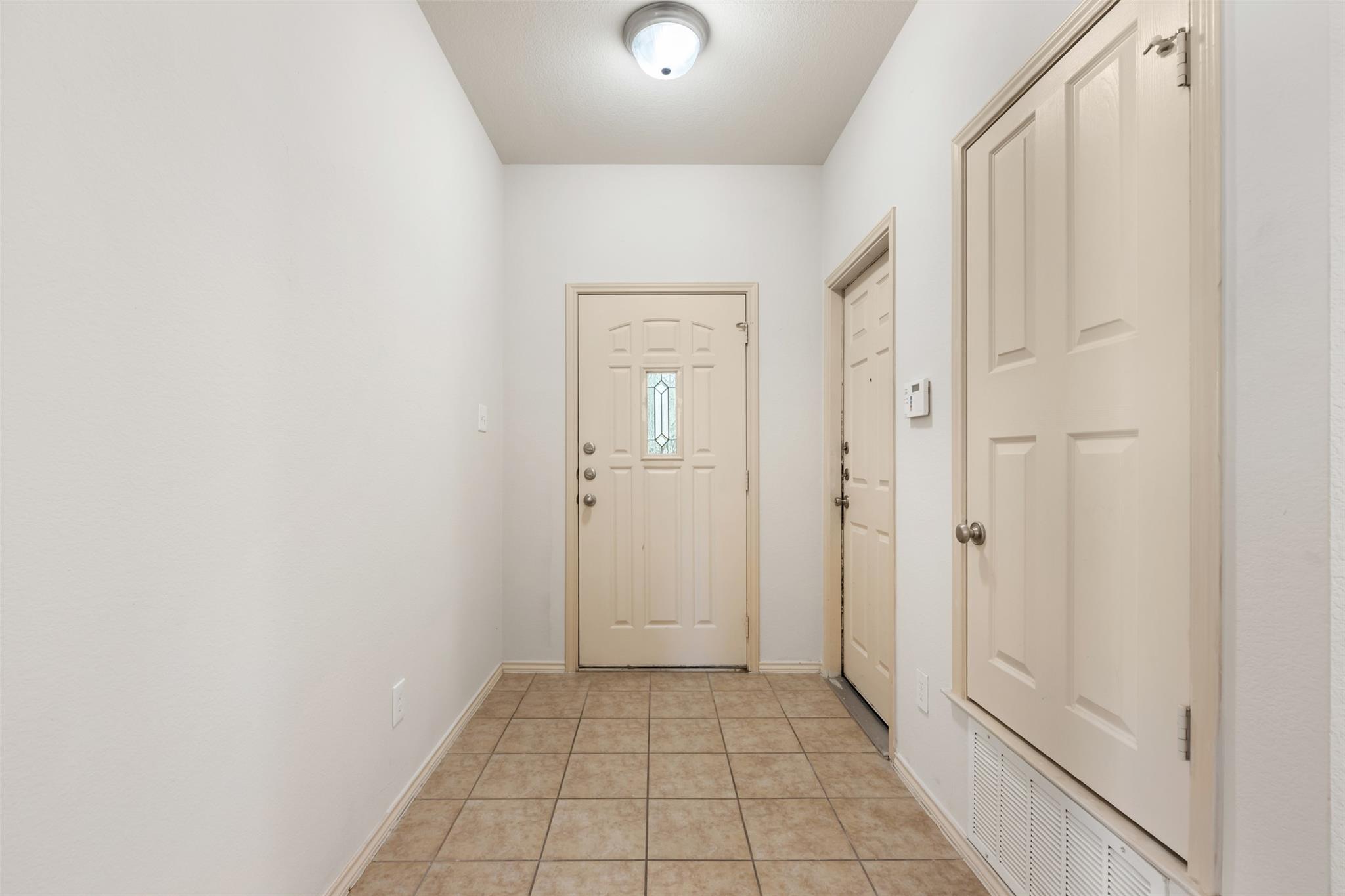 220 Bauxite Dr, Jarrell, TX 76537