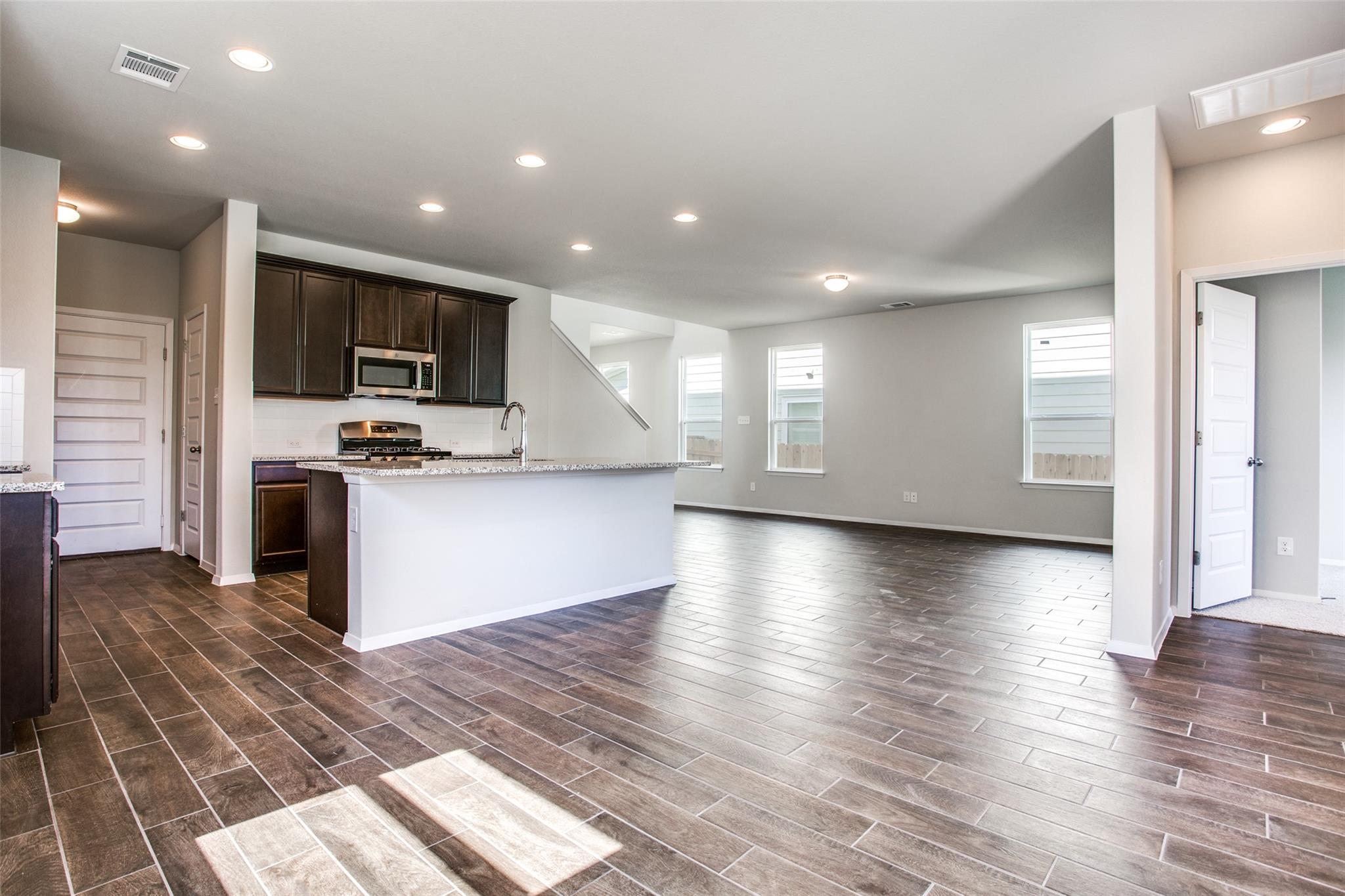 11729 Lago De Garda Dr, Austin, TX 78747