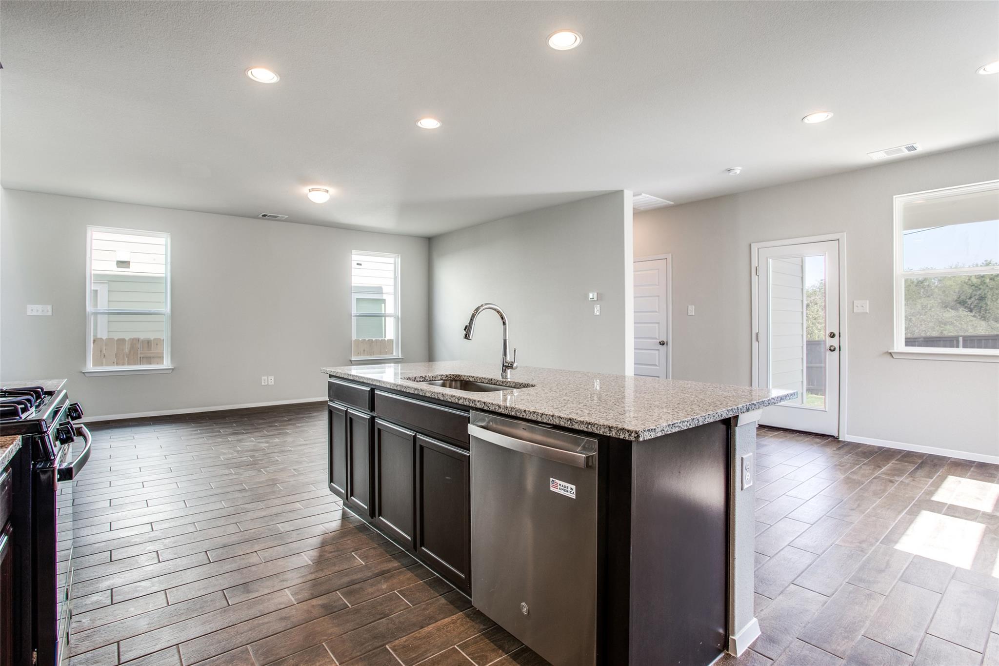 11729 Lago De Garda Dr, Austin, TX 78747