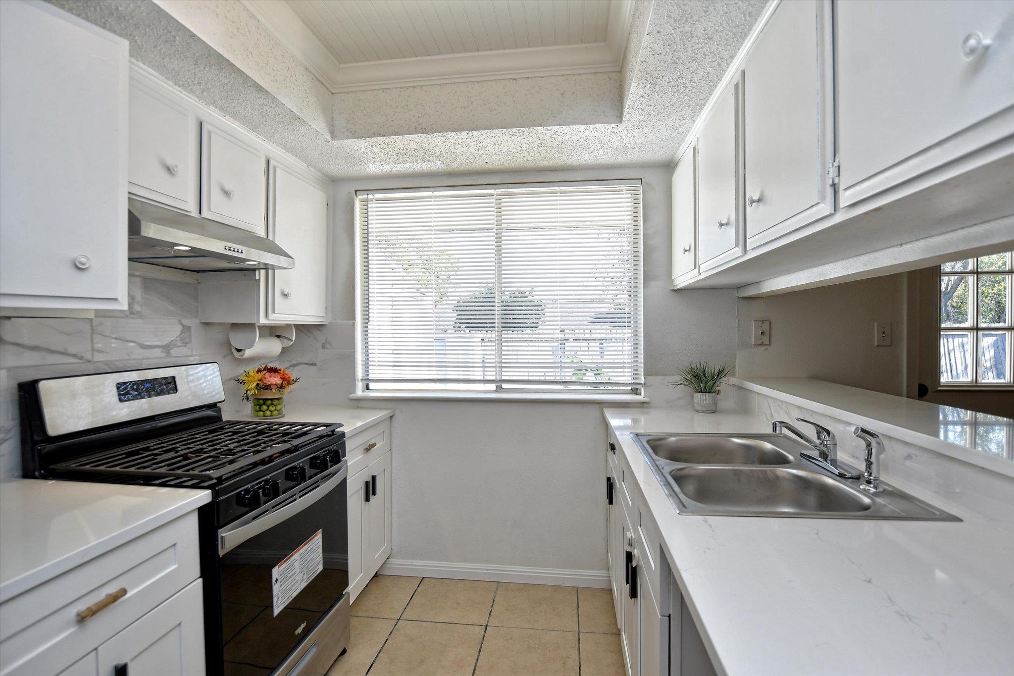 621 Buckskin Dr, Round Rock, TX 78681