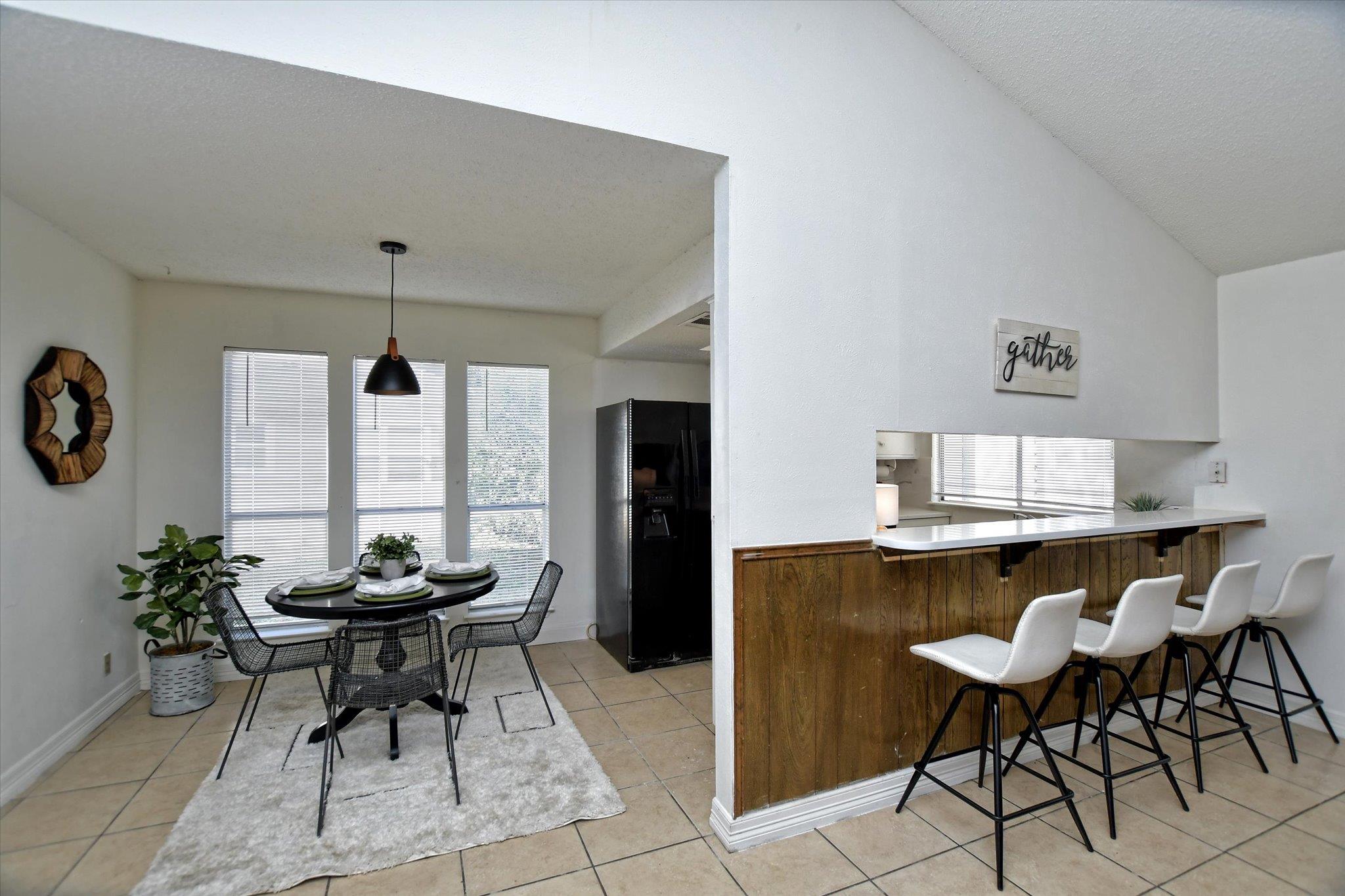 621 Buckskin Dr, Round Rock, TX 78681