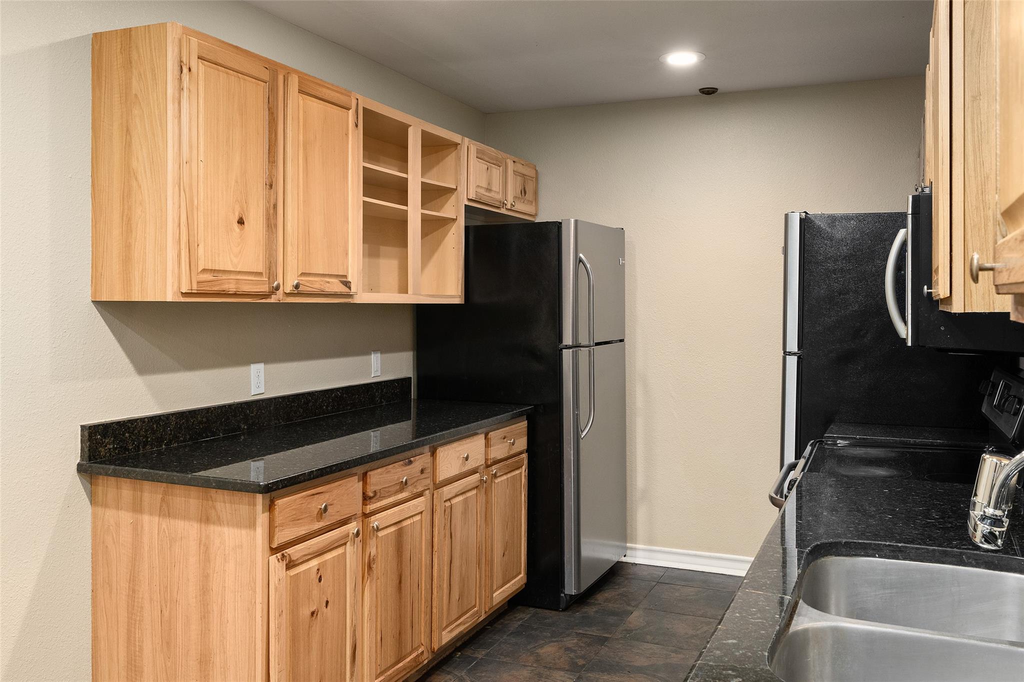 521 & 525 W Hutchison St, San Marcos, TX 78666