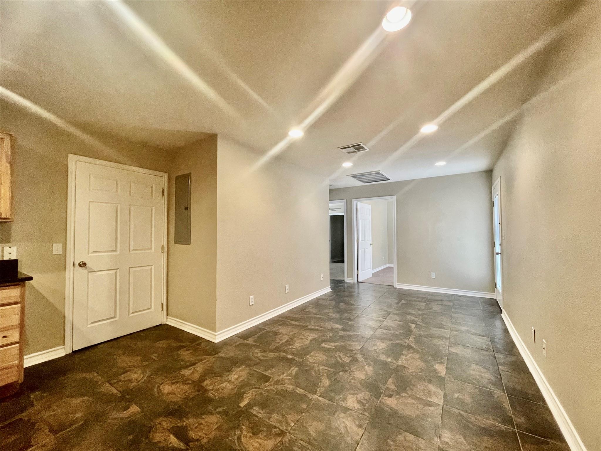 521 & 525 W Hutchison St, San Marcos, TX 78666