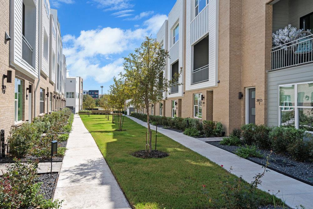 2805 McCurdy St # 4, Austin, TX 78723