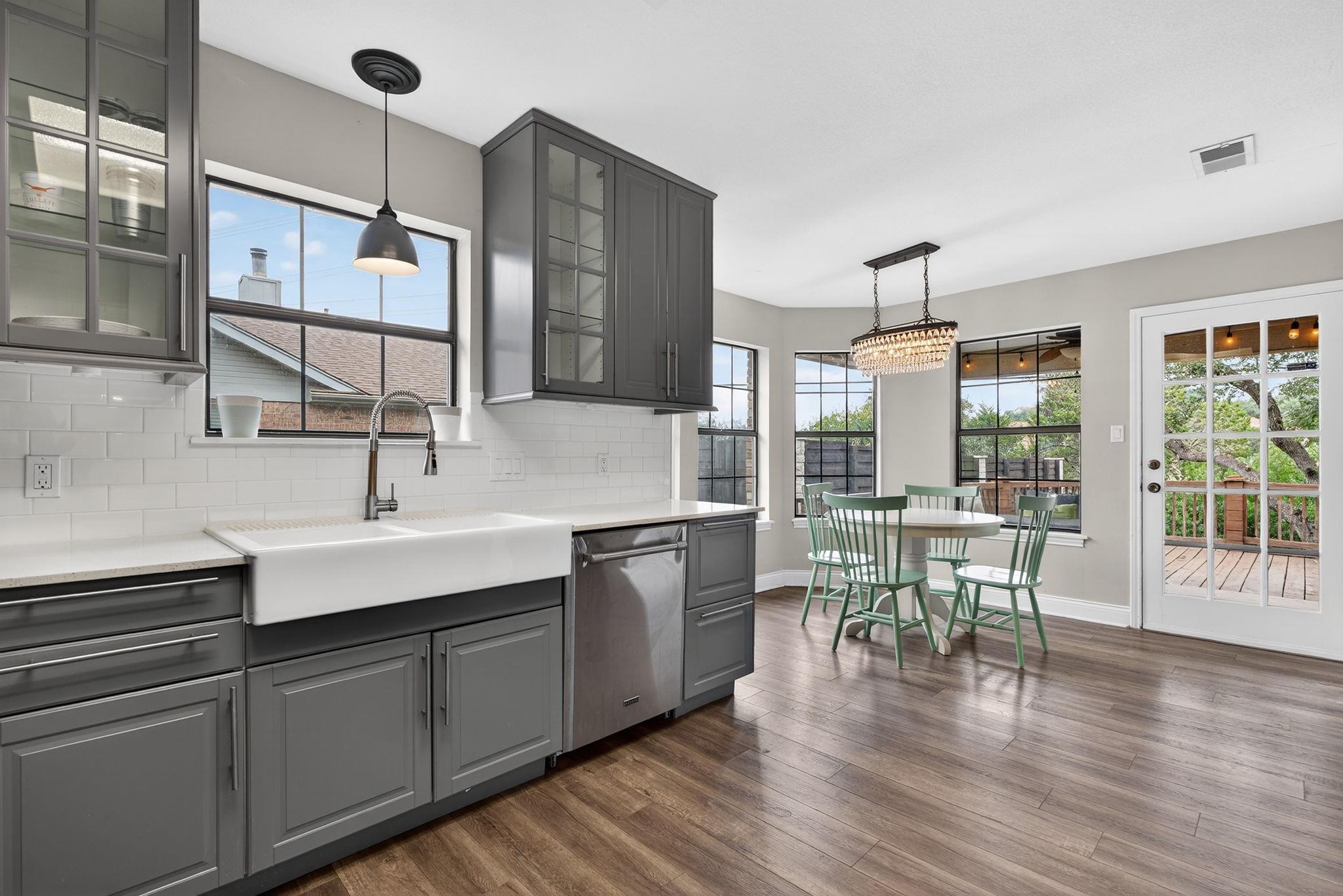 128 Long Wood Ave, Lakeway, TX 78734