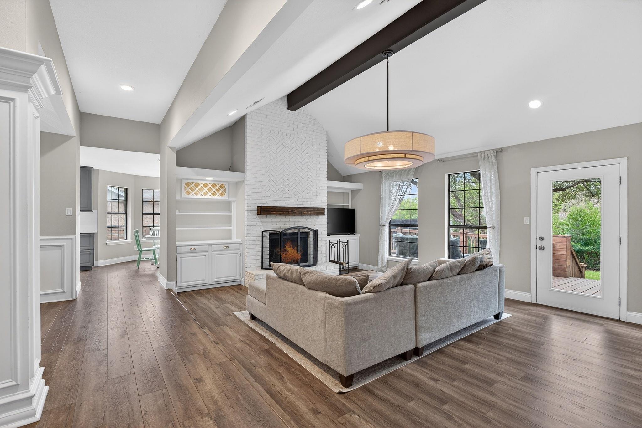 128 Long Wood Ave, Lakeway, TX 78734