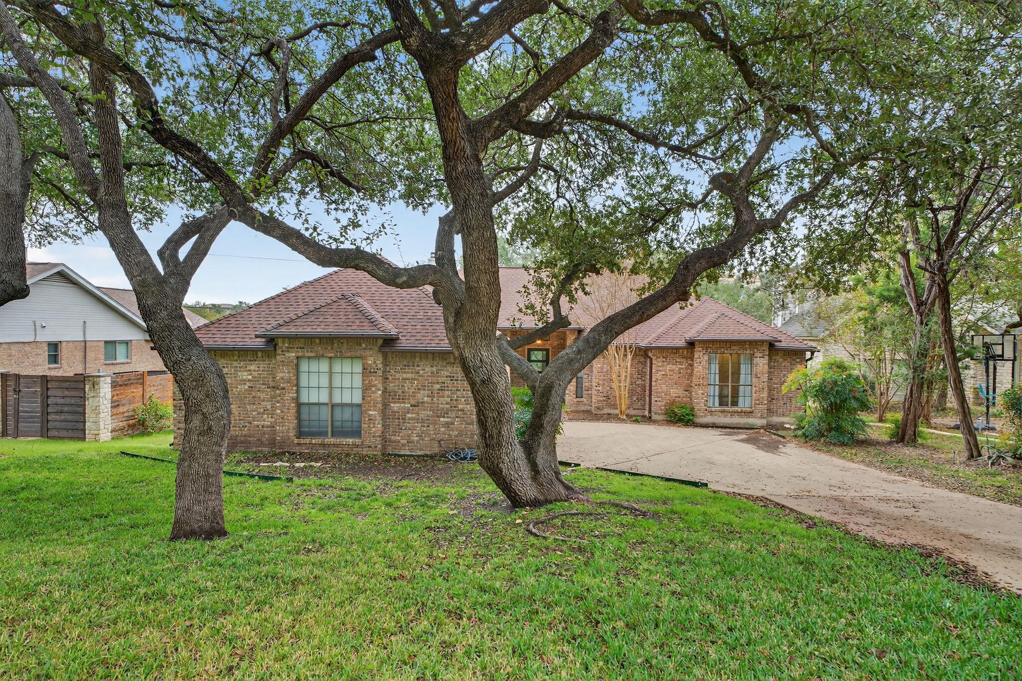 128 Long Wood Ave, Lakeway, TX 78734