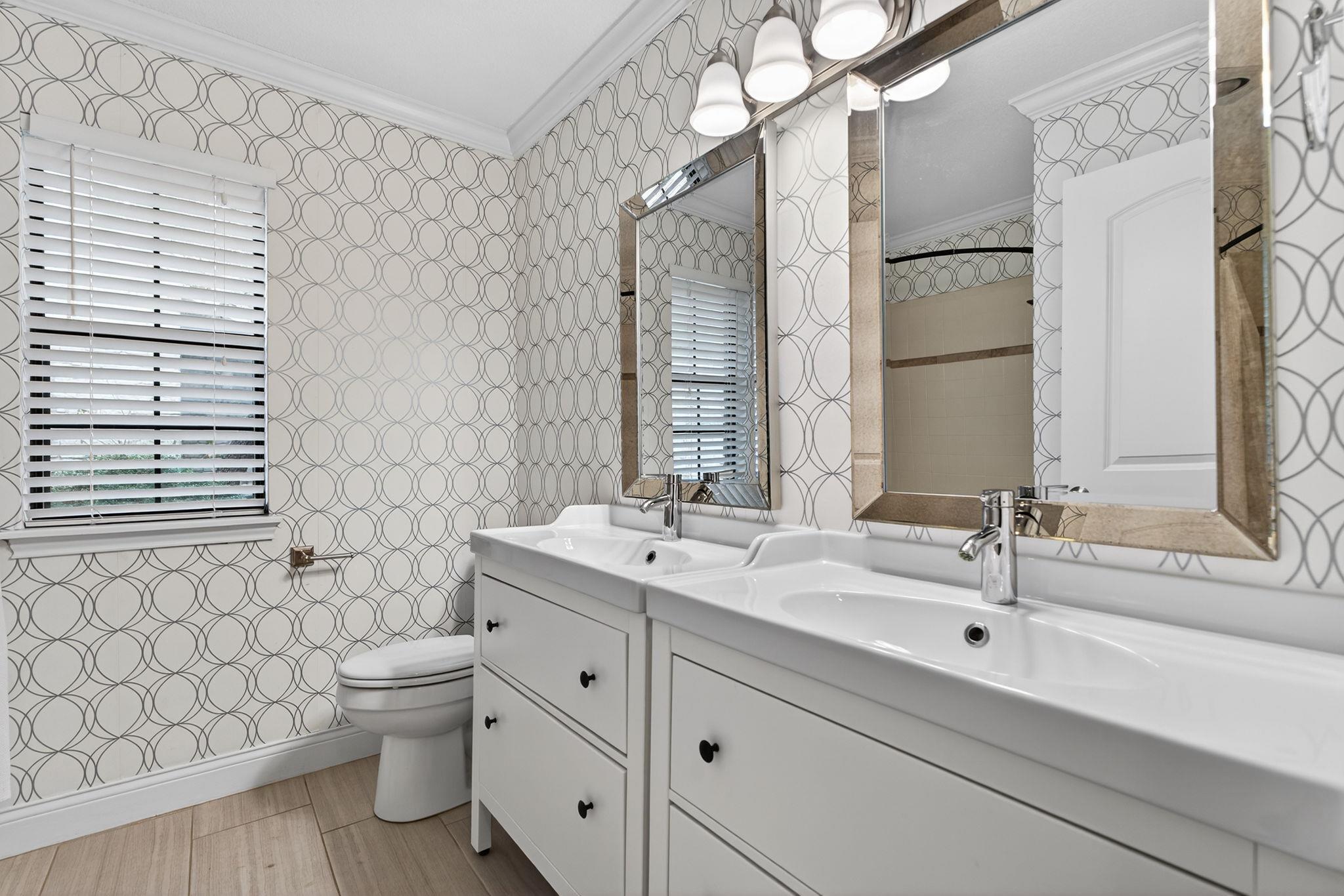 128 Long Wood Ave, Lakeway, TX 78734