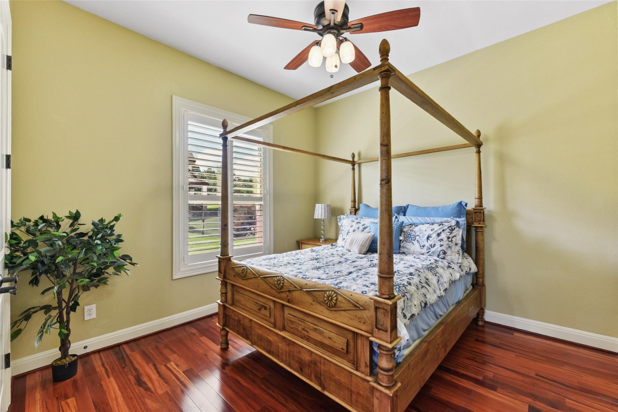 122 Silverstone Dr, Georgetown, TX 78633