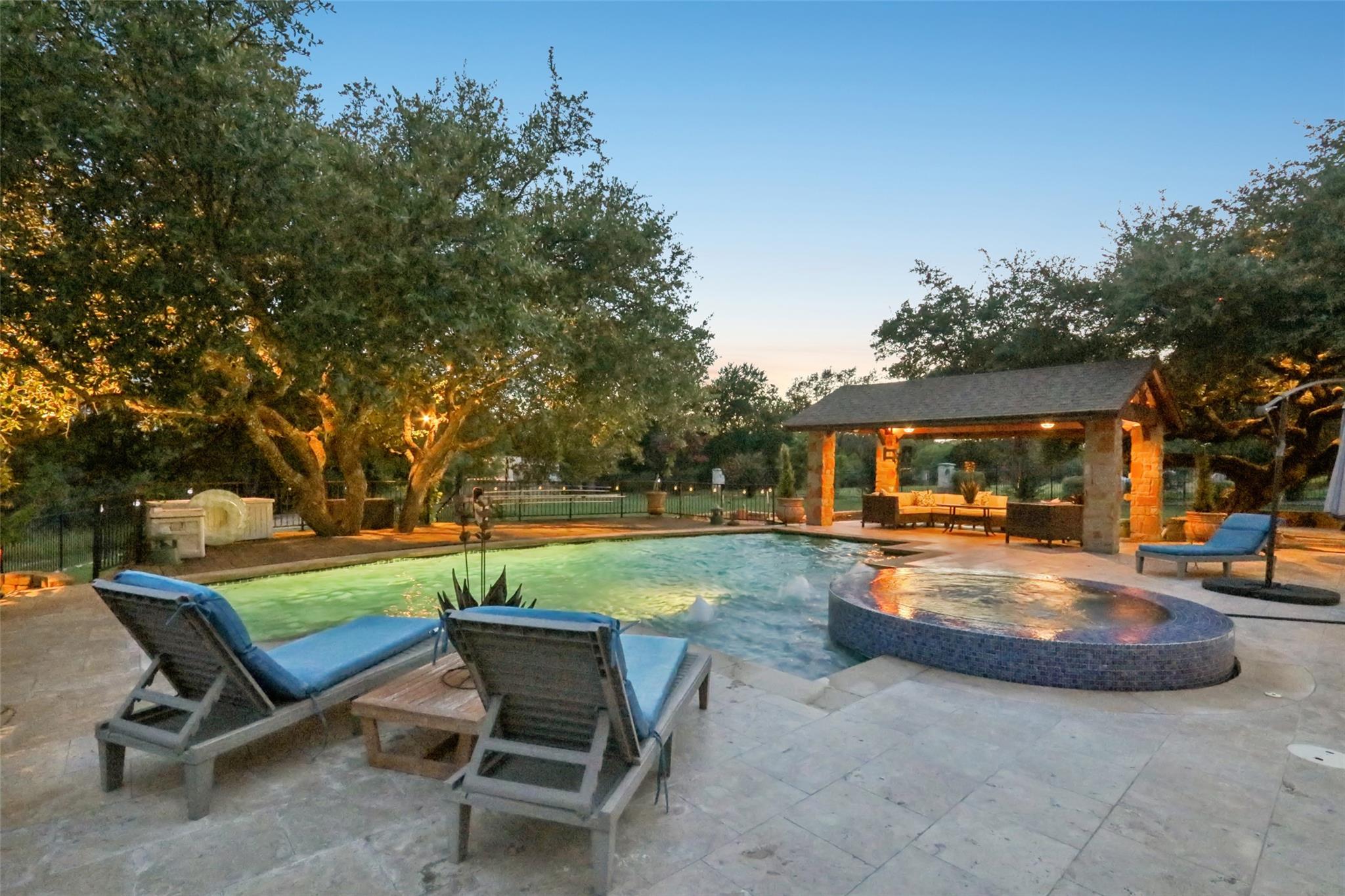 122 Silverstone Dr, Georgetown, TX 78633