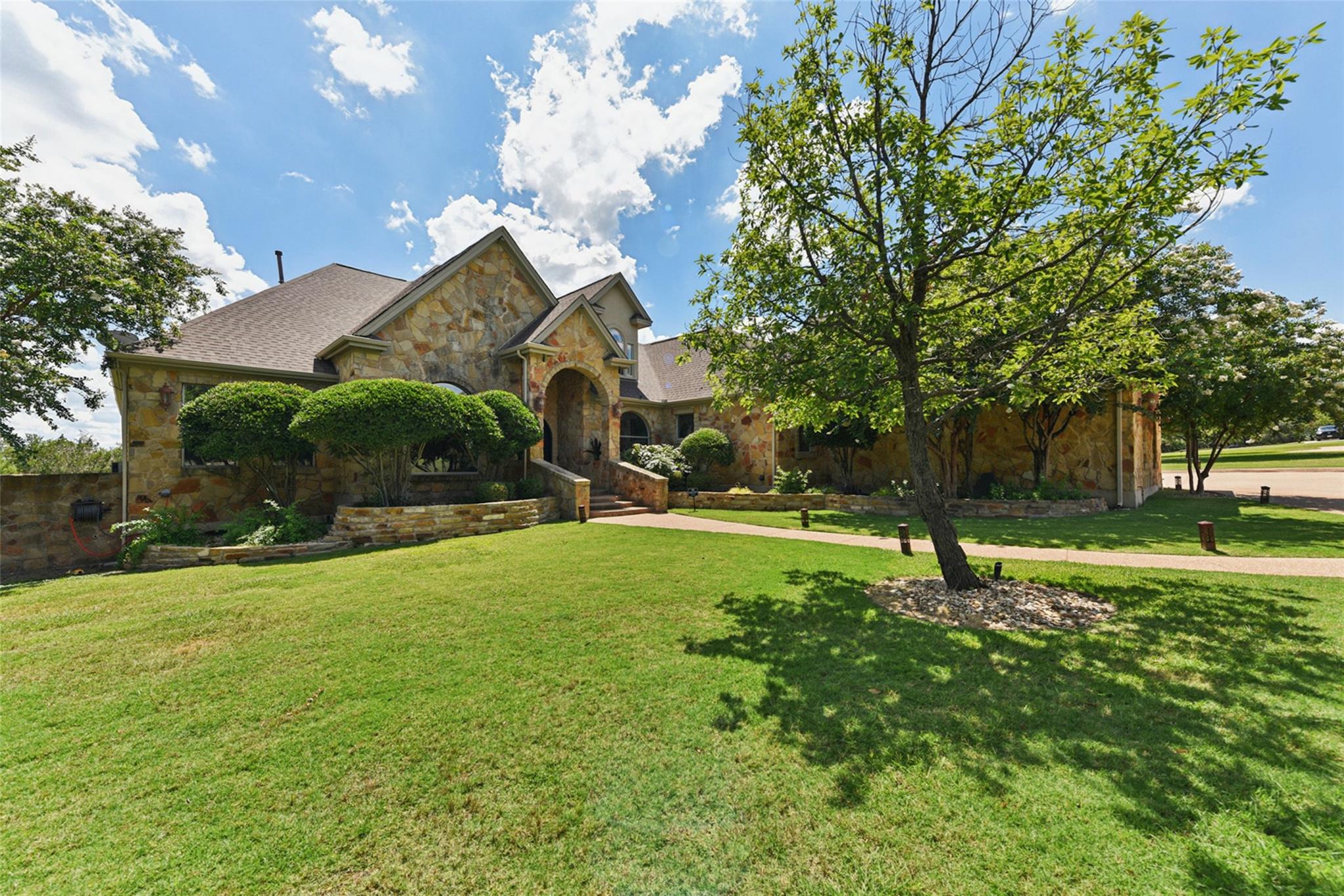 122 Silverstone Dr, Georgetown, TX 78633