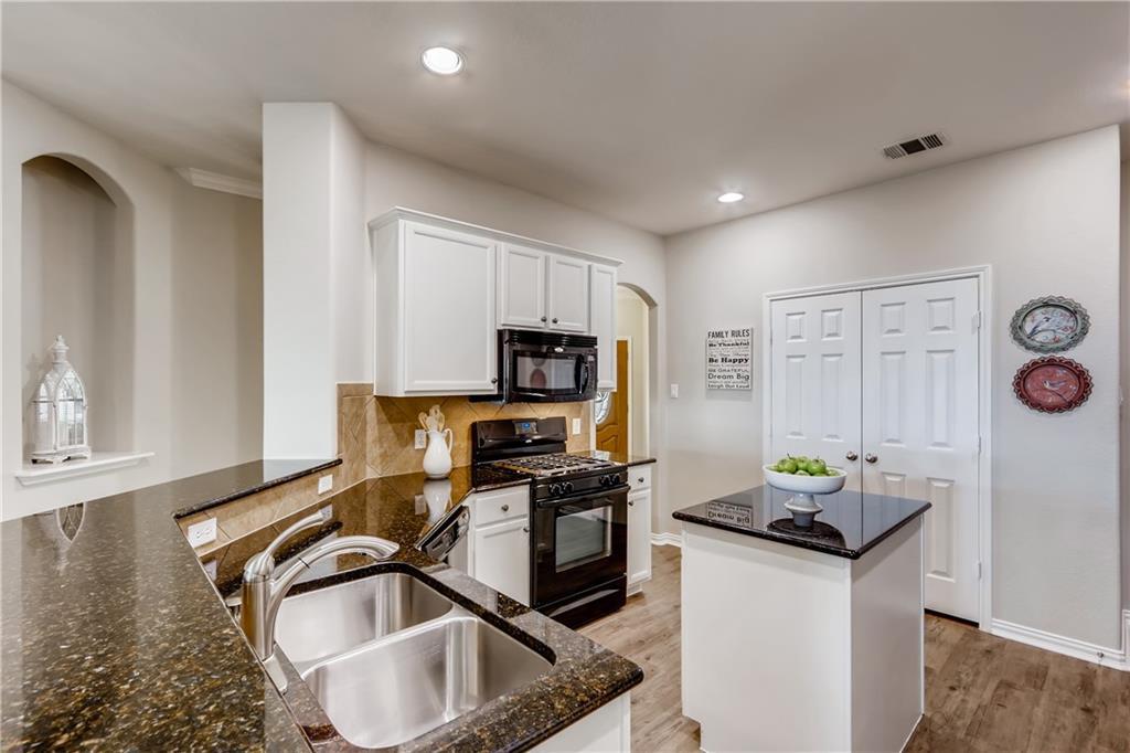 2416 Ericanna Ln, Leander, TX 78641