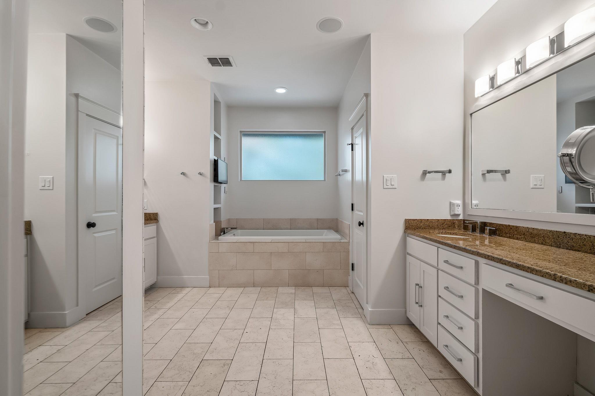 7202 Running Rope Cir, Austin, TX 78731