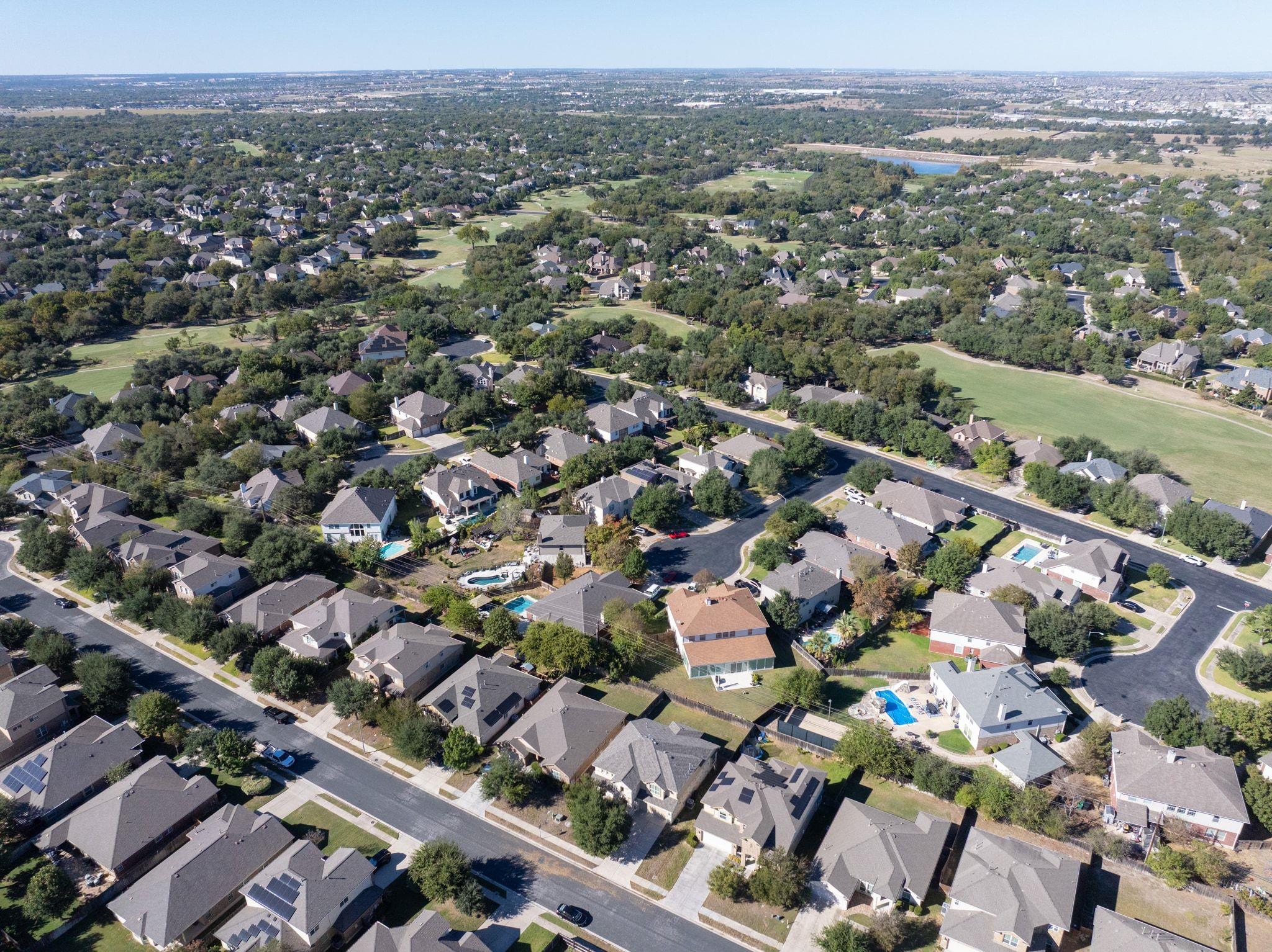 137 Paul Azinger Dr, Round Rock, TX 78664