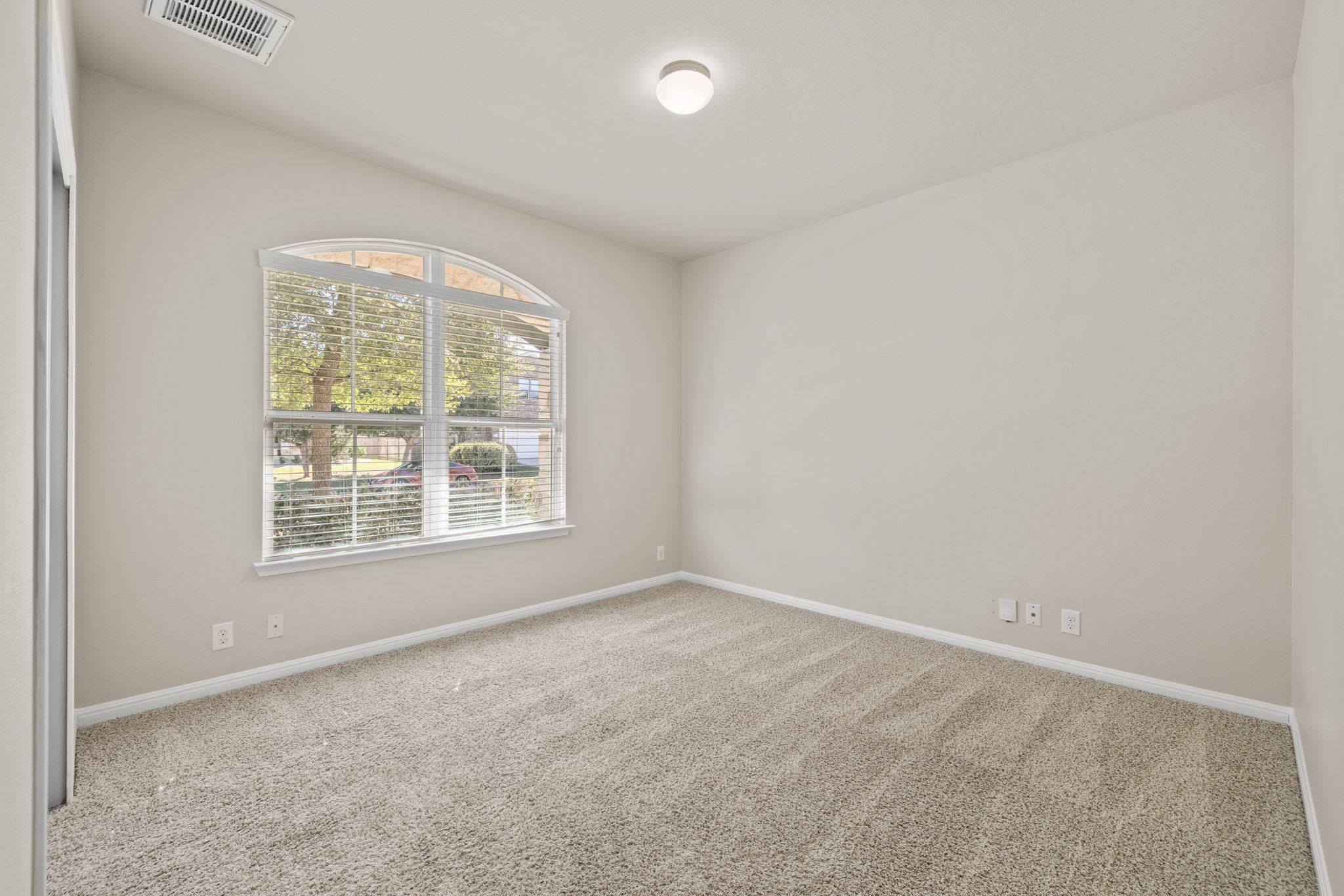 137 Paul Azinger Dr, Round Rock, TX 78664