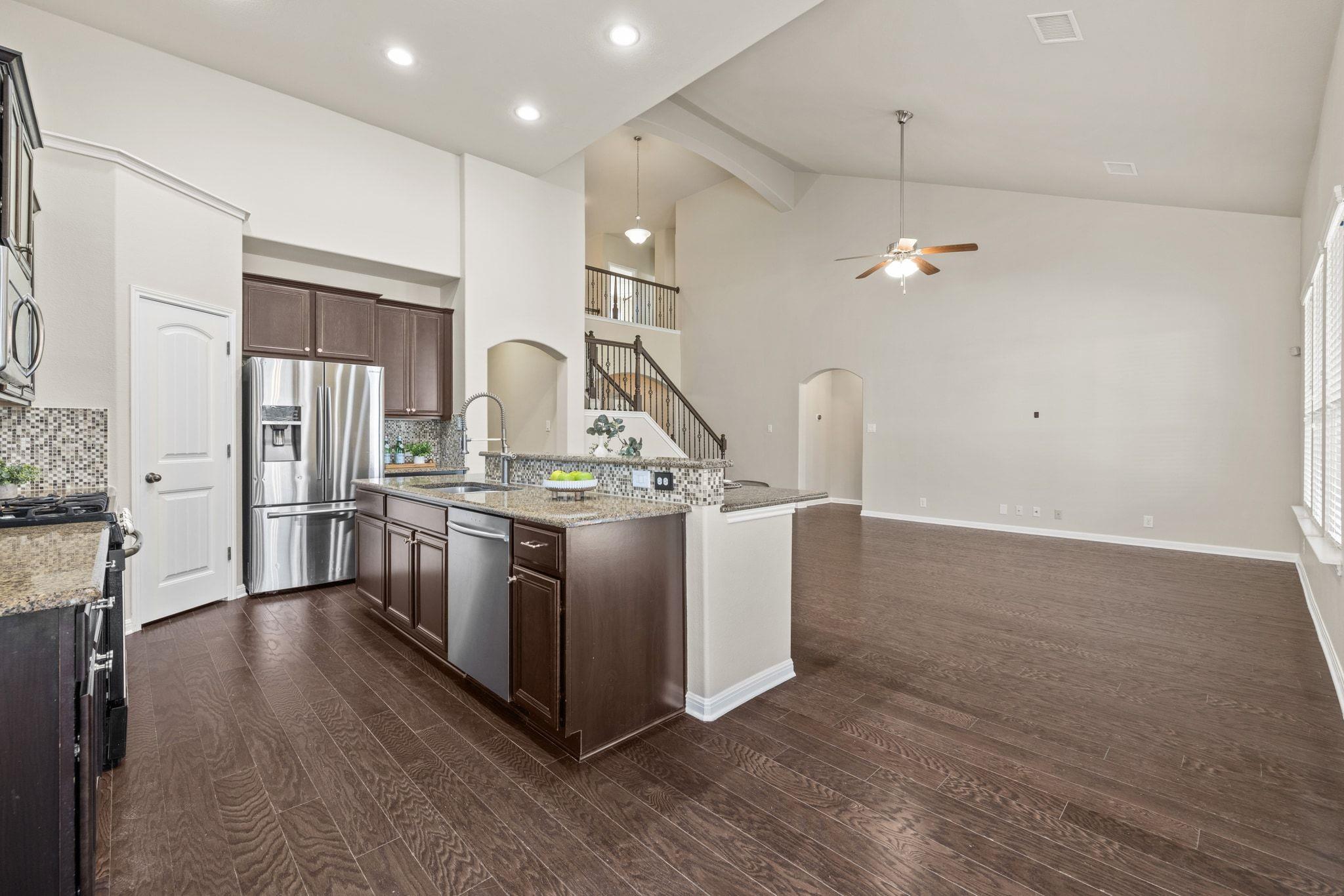 137 Paul Azinger Dr, Round Rock, TX 78664