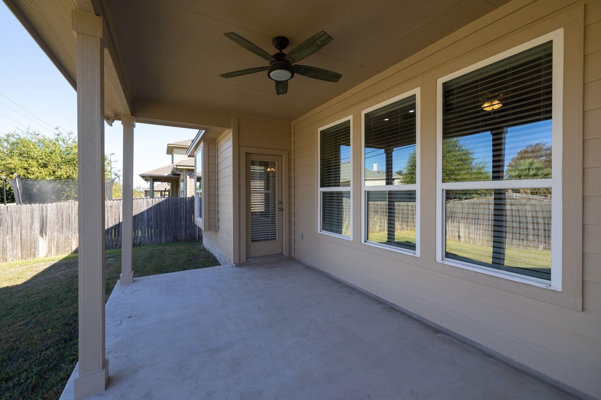 137 Paul Azinger Dr, Round Rock, TX 78664