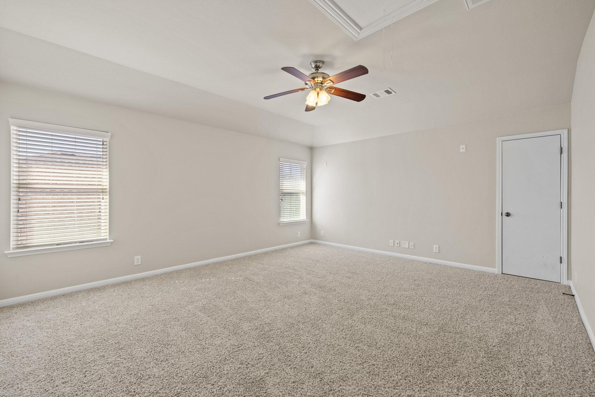 137 Paul Azinger Dr, Round Rock, TX 78664