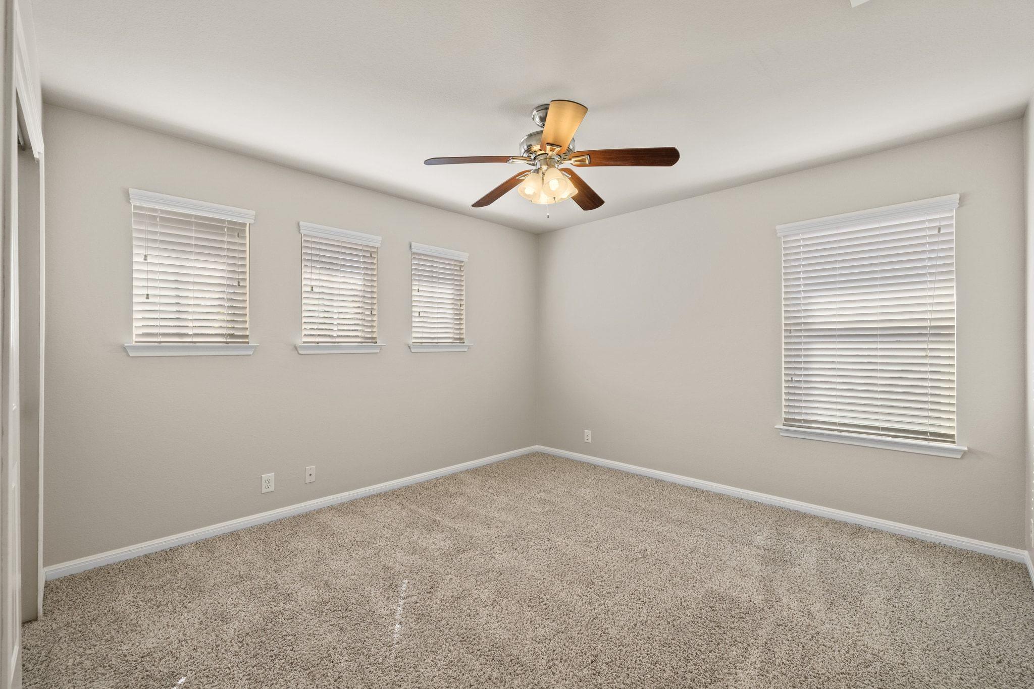 137 Paul Azinger Dr, Round Rock, TX 78664