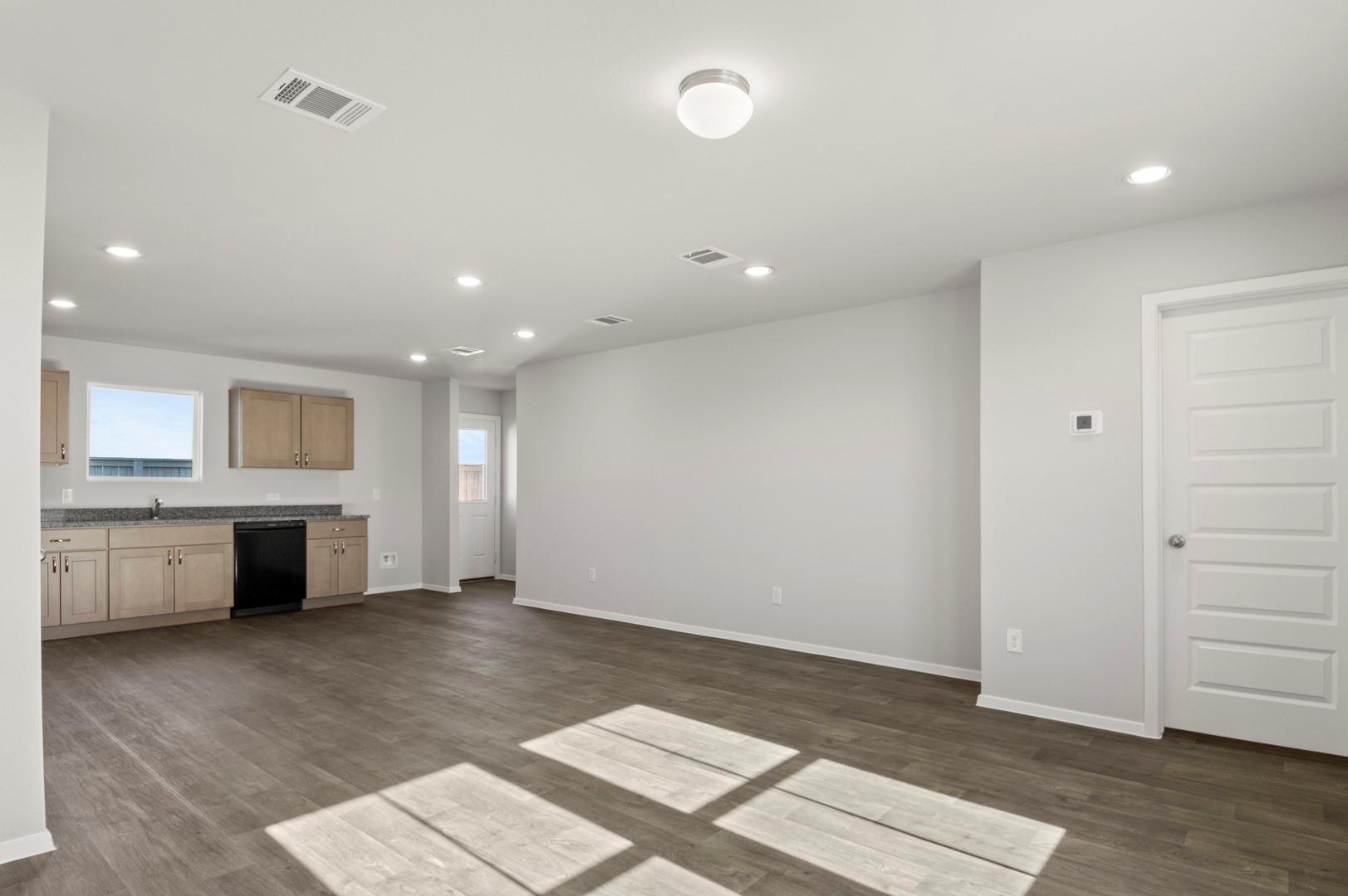 123 Daylily Dr, Elgin, TX 78621