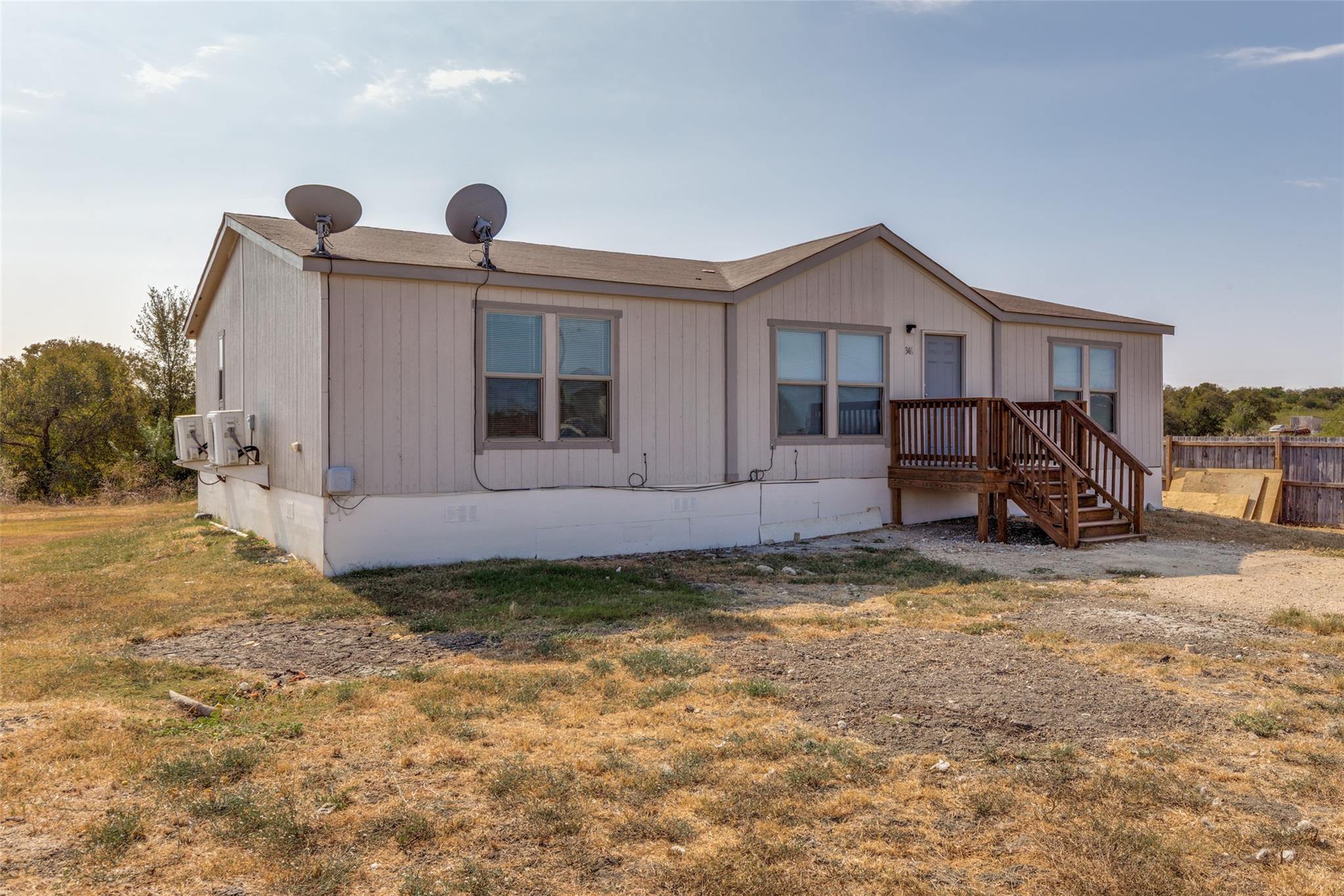 346 Rancho Linda Dr, Lockhart, TX 78644