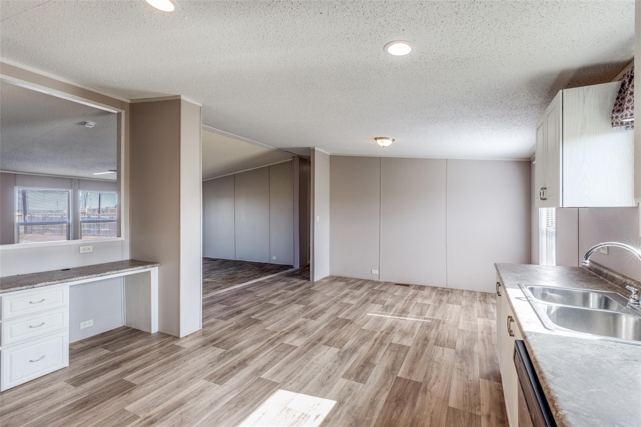 346 Rancho Linda Dr, Lockhart, TX 78644