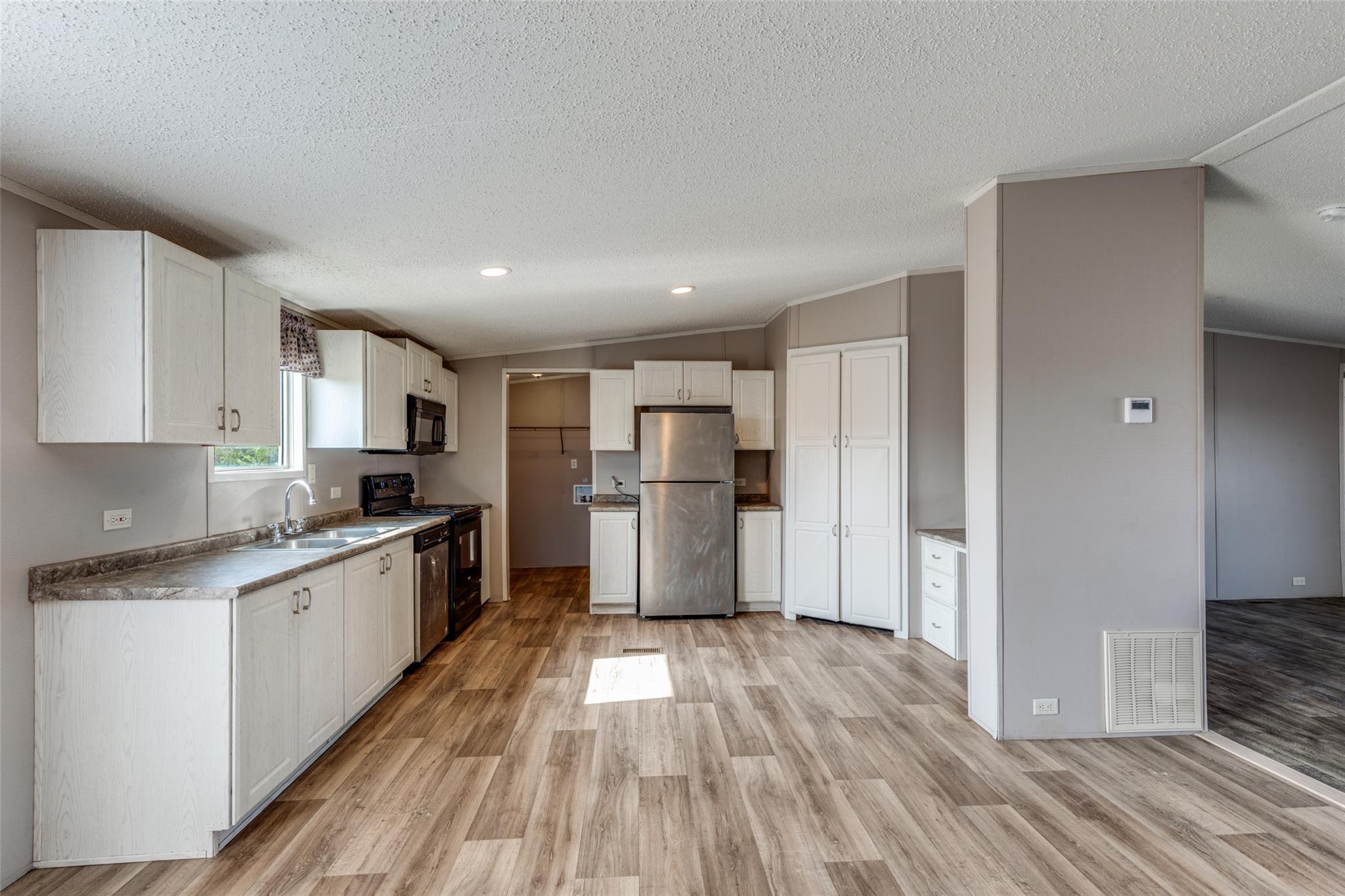 346 Rancho Linda Dr, Lockhart, TX 78644