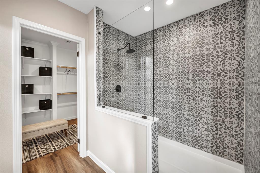 942 Chamberlin Rd, Dale, TX 78616