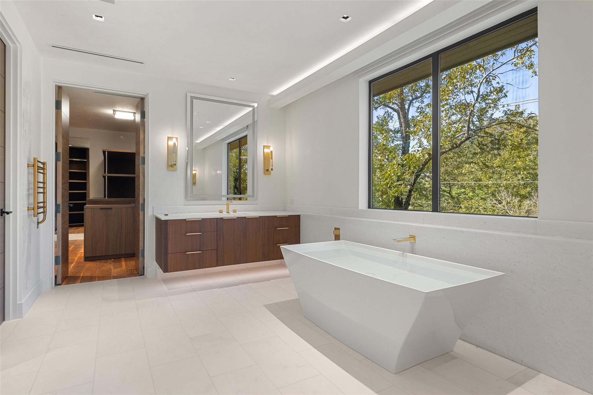 2503 Westlake Dr # 101, Austin, TX 78746