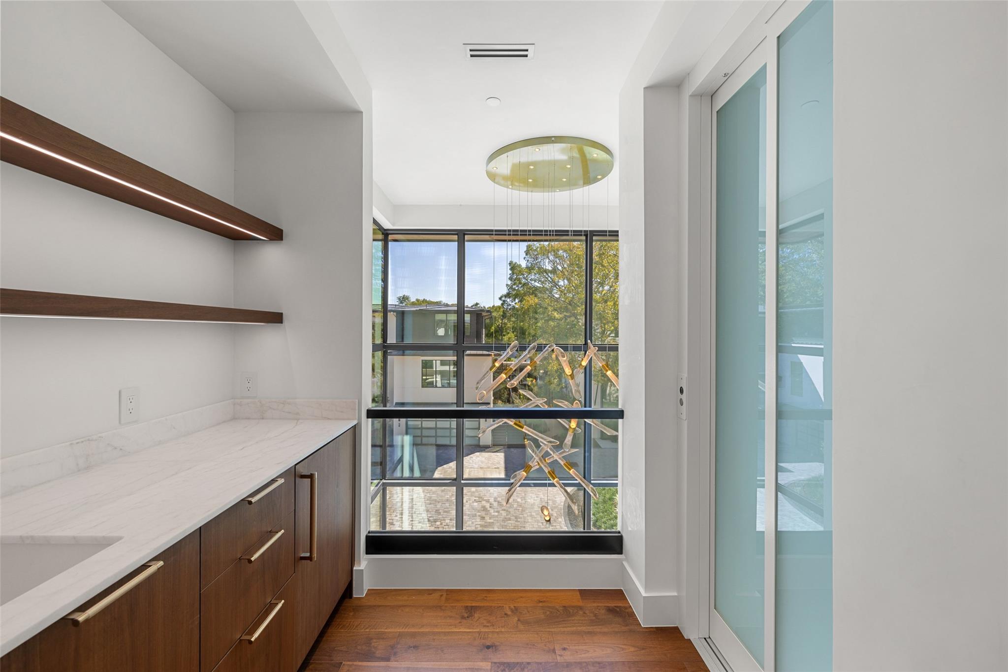 2503 Westlake Dr # 101, Austin, TX 78746