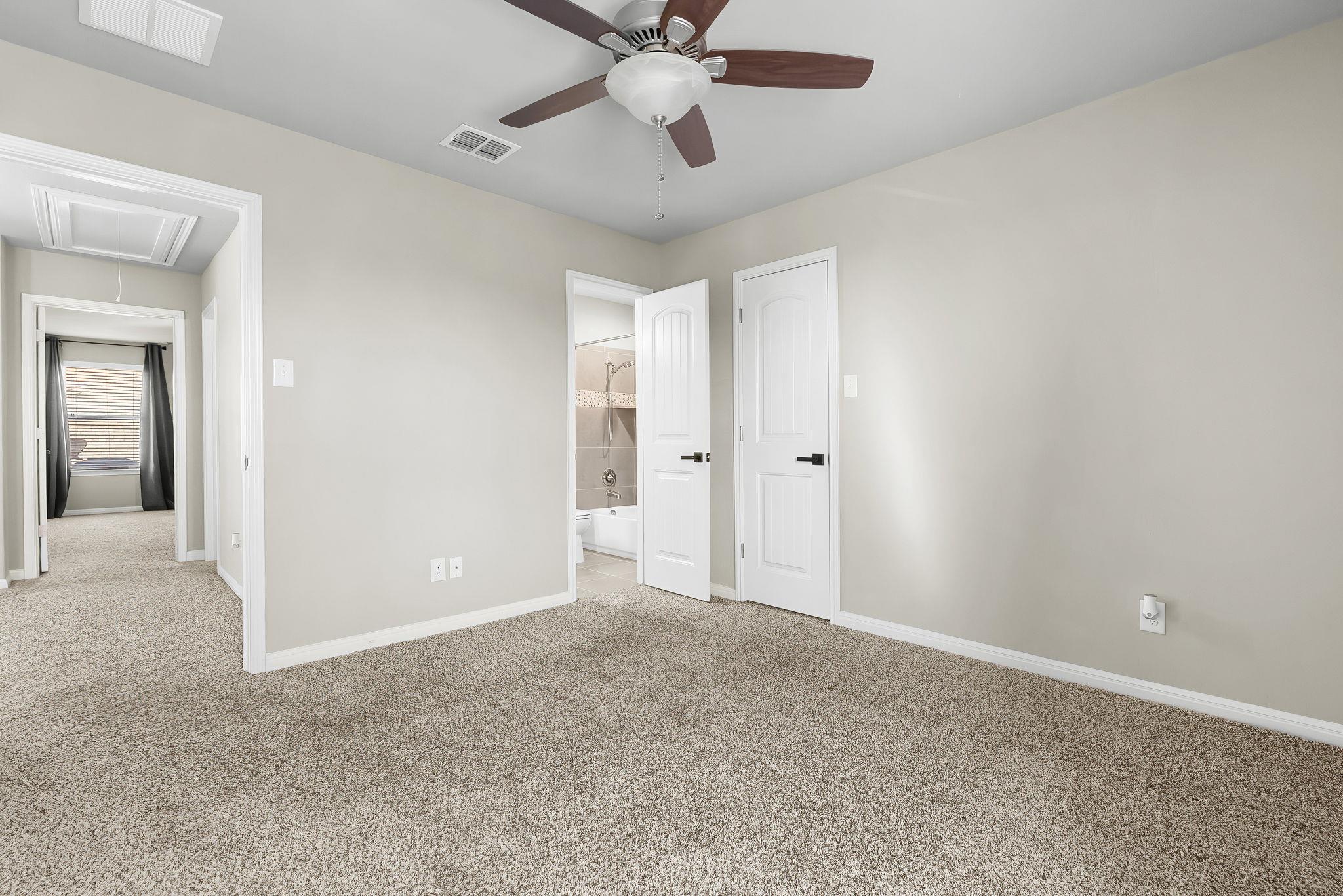 11921 Spoke Holw, Schertz, TX 78154