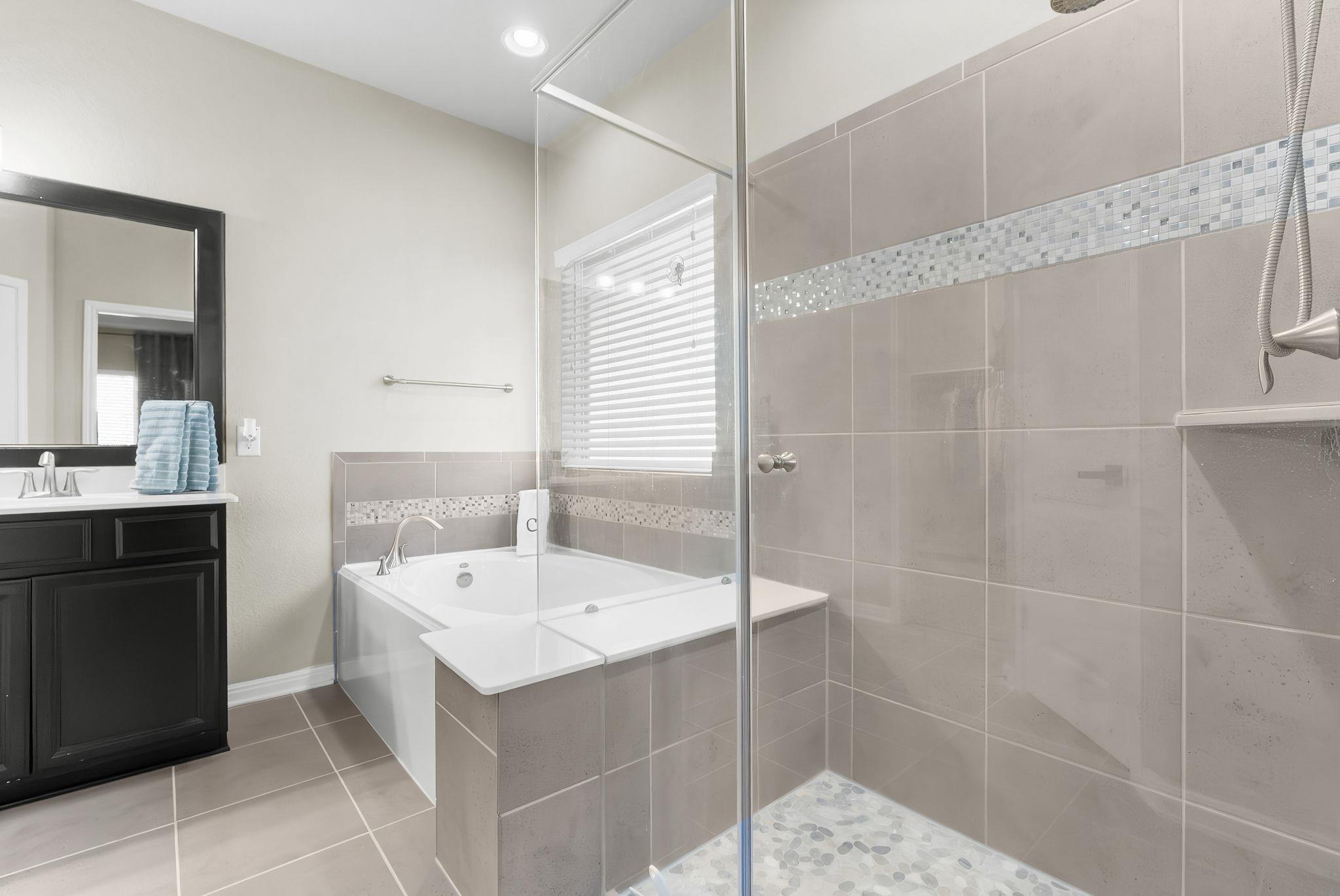 11921 Spoke Holw, Schertz, TX 78154