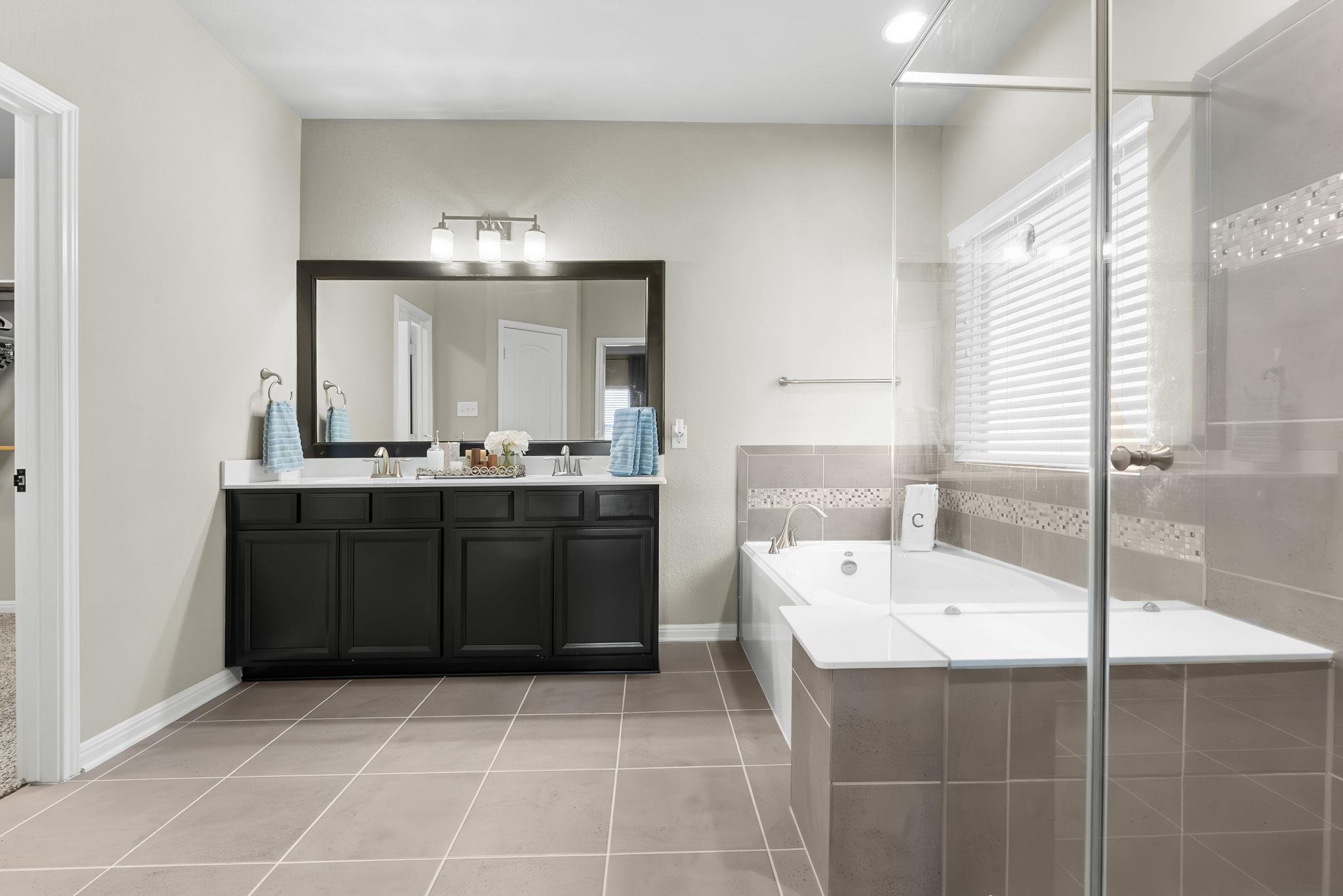 11921 Spoke Holw, Schertz, TX 78154