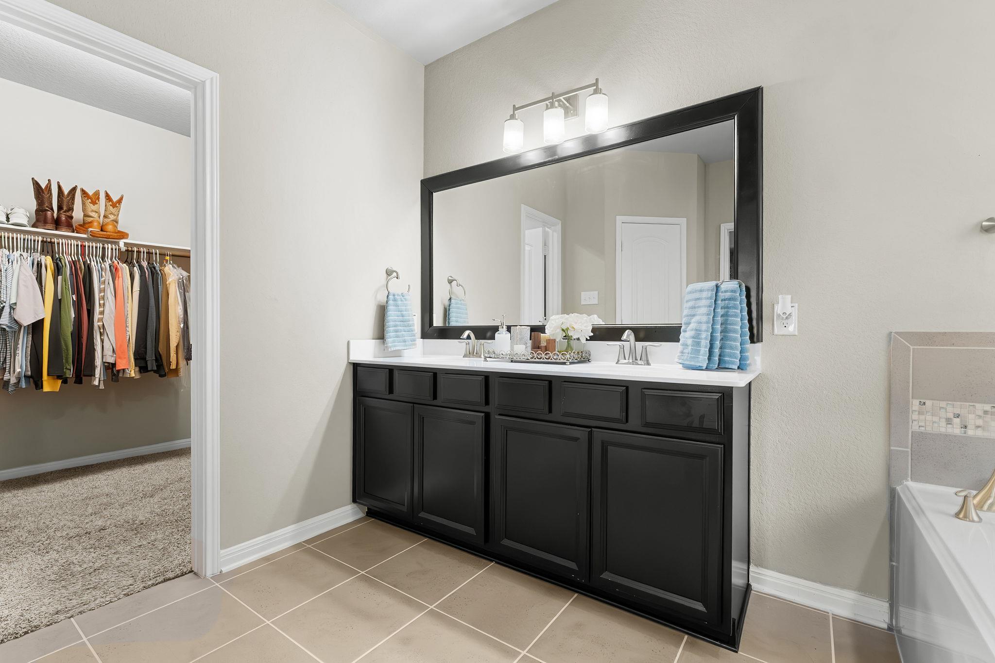 11921 Spoke Holw, Schertz, TX 78154