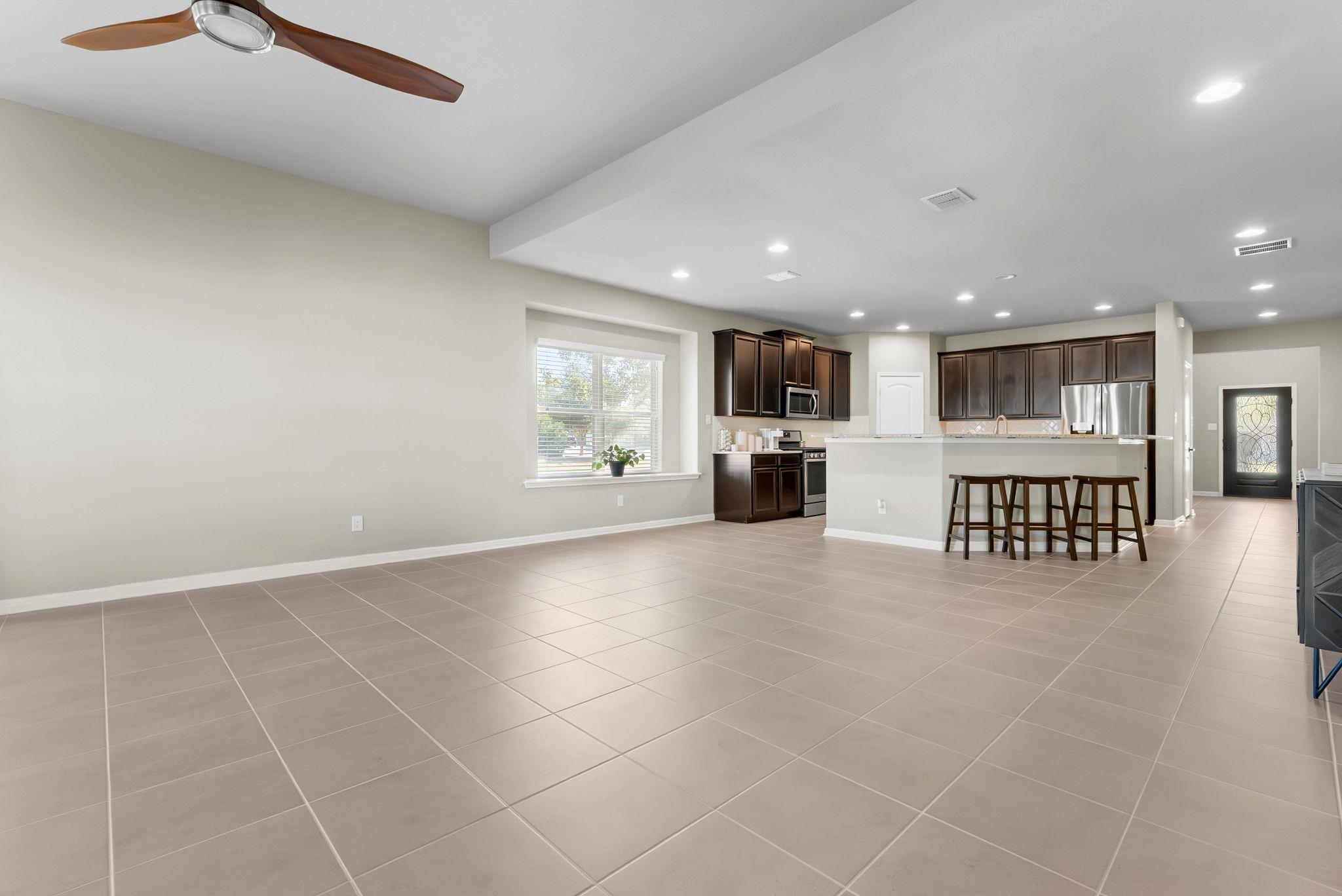 11921 Spoke Holw, Schertz, TX 78154