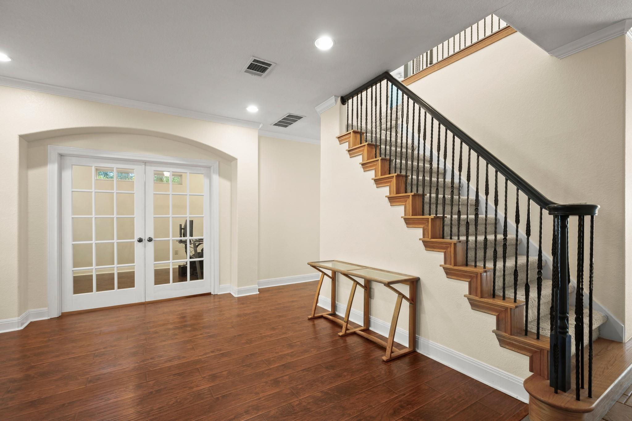 149 Spanish Oak Trl, Elgin, TX 78621