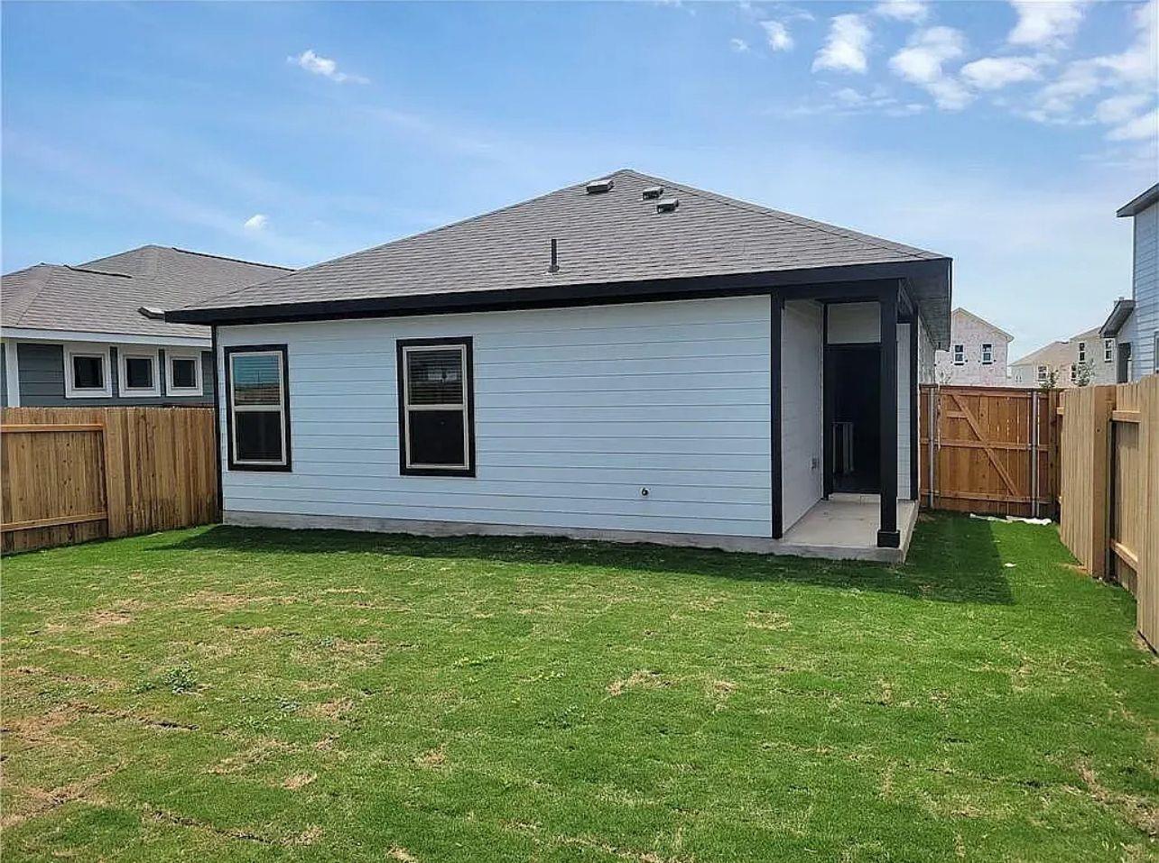 489 S Unforgiven Ln S, Jarrell, TX 76537