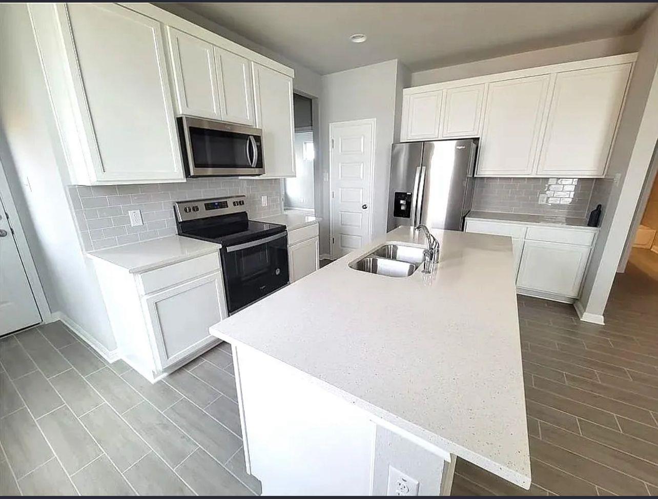 489 S Unforgiven Ln S, Jarrell, TX 76537