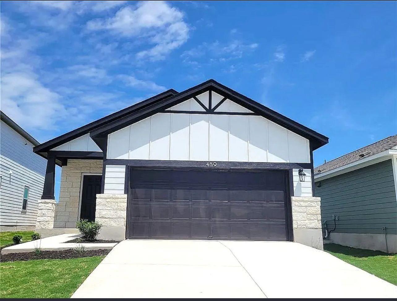 489 S Unforgiven Ln S, Jarrell, TX 76537