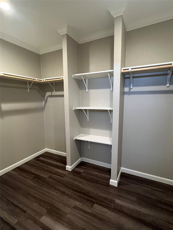 900 Chamberlin Rd, Dale, TX 78616